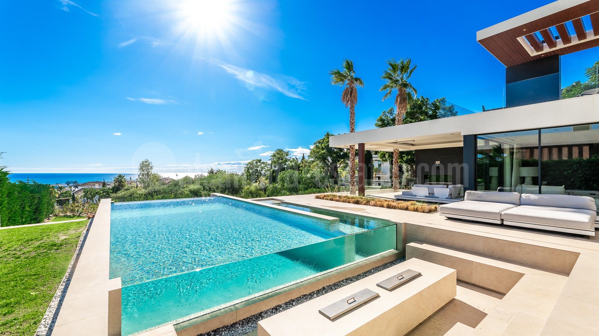 Villa in Los Flamingos Golf, Benahavis