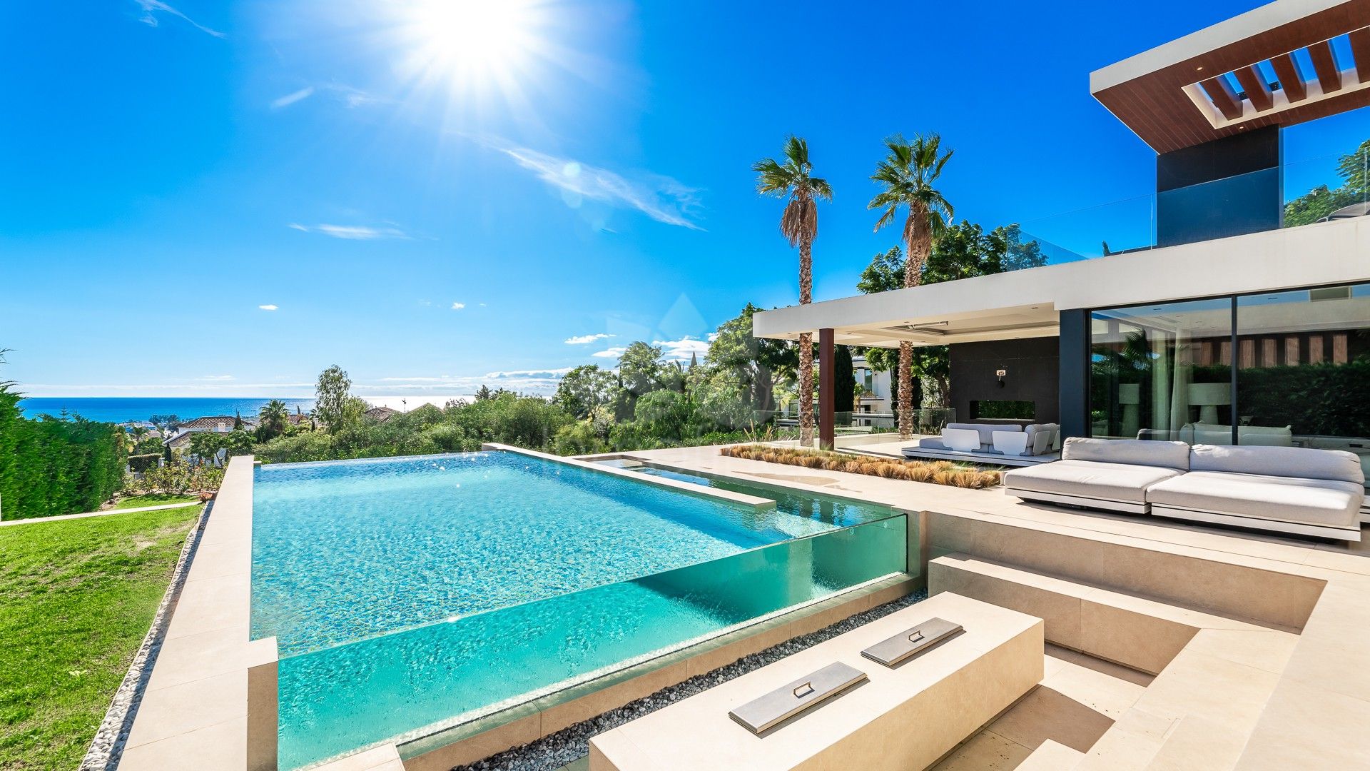 Villa in Los Flamingos Golf, Benahavis