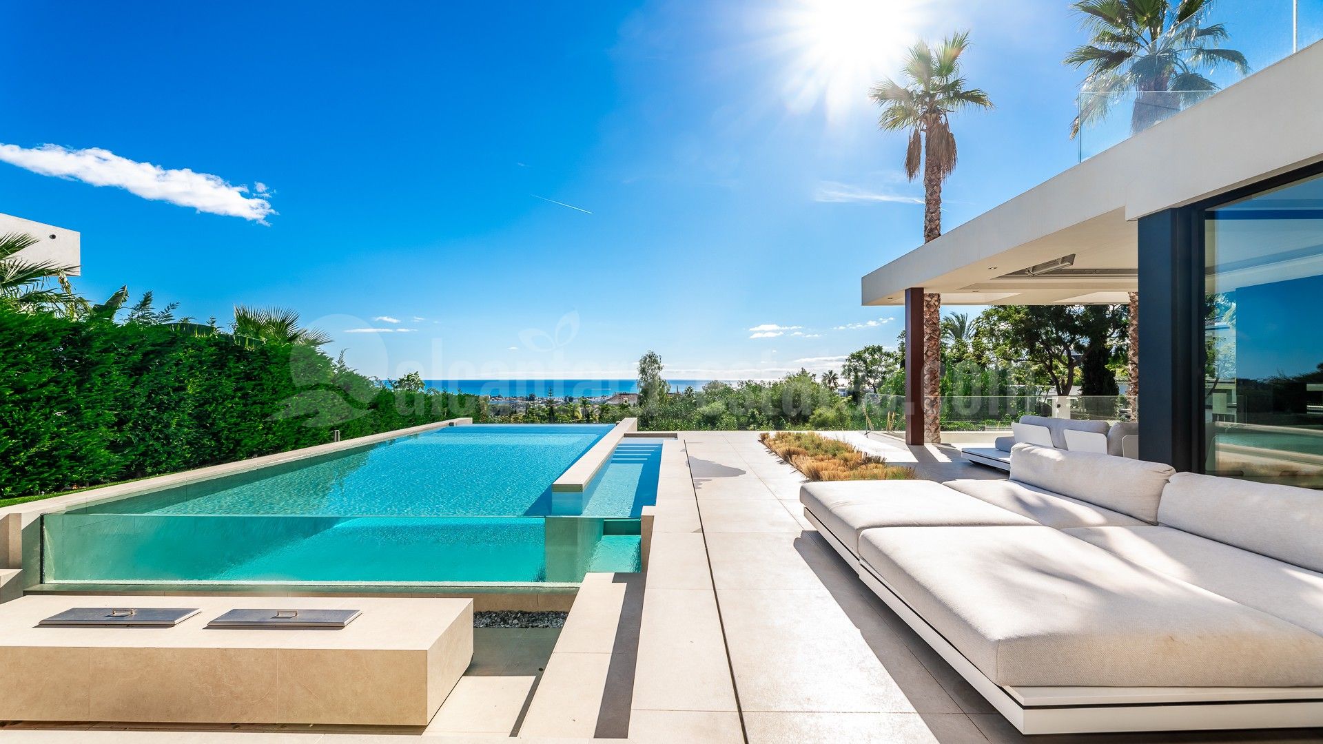 Villa in Los Flamingos Golf, Benahavis