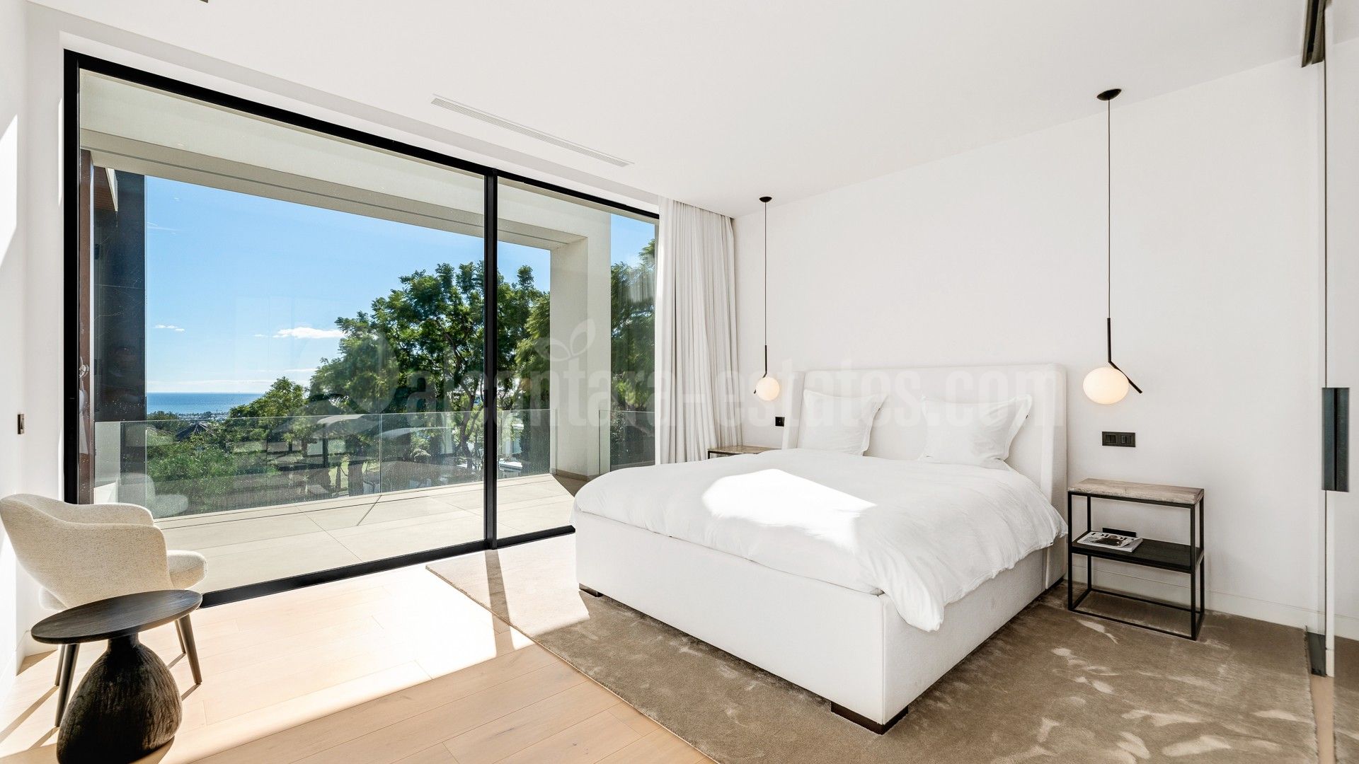 Villa in Los Flamingos Golf, Benahavis