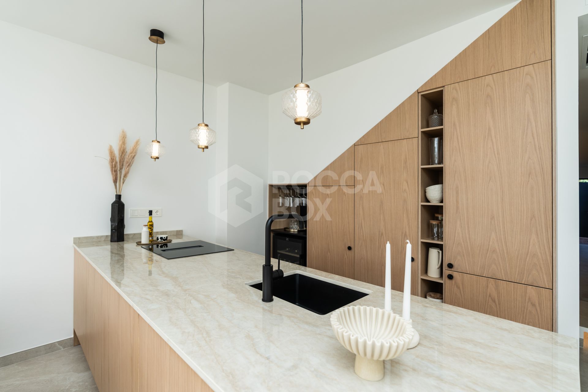 Casa Preciosa, a fully refurbished 4-bedroom, spacious townhouse in The Golf Valley of Nueva Andalucia, Marbella