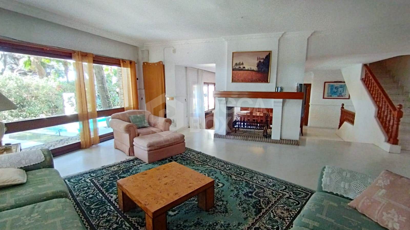 Grand Beachside Villa for renovation in Marbella East