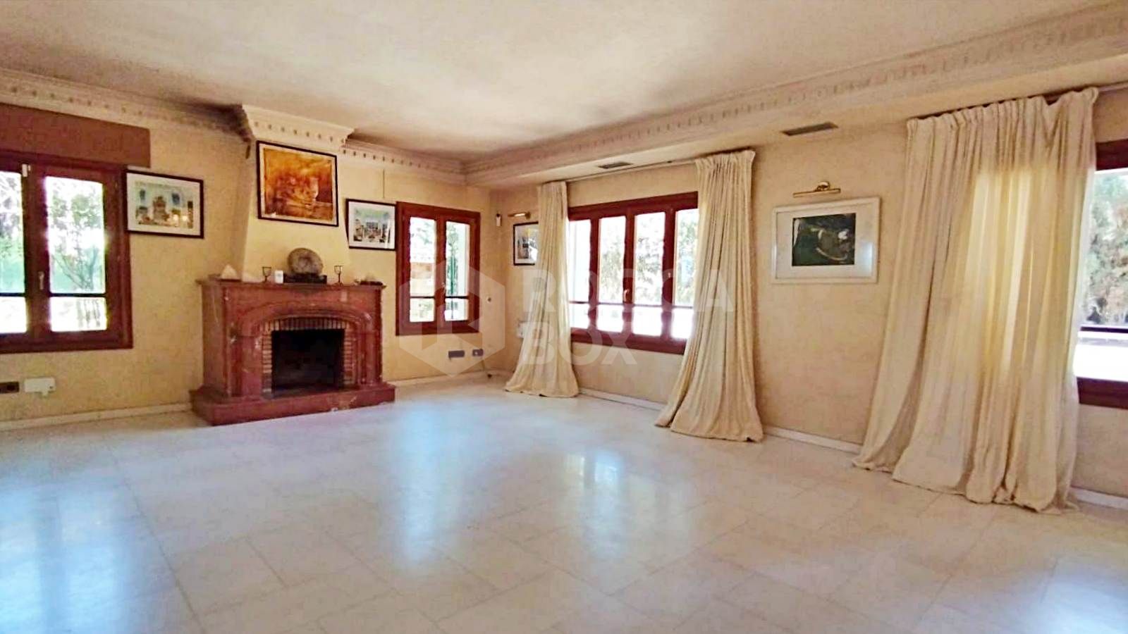 Grand Beachside Villa for renovation in Marbella East