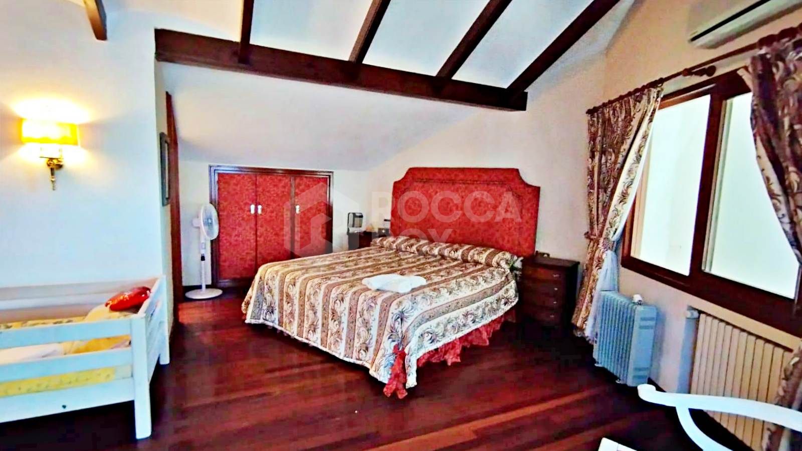 Grand Beachside Villa for renovation in Marbella East