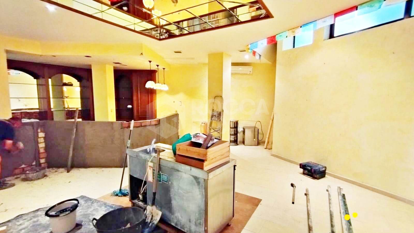 Grand Beachside Villa for renovation in Marbella East