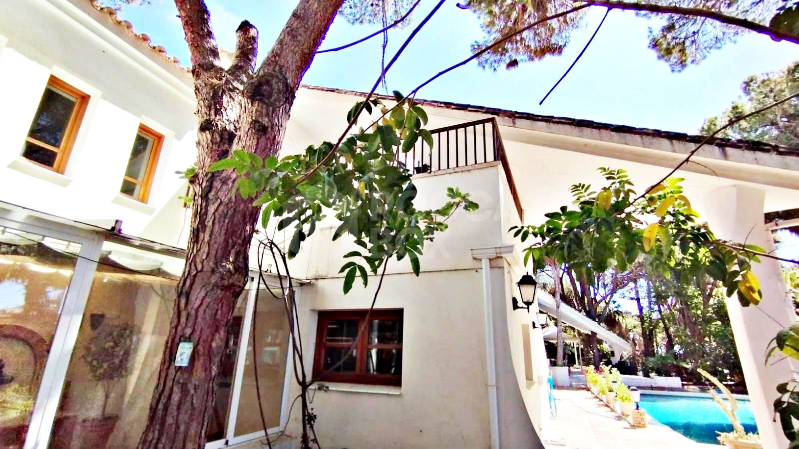 Grand Beachside Villa for renovation in Marbella East