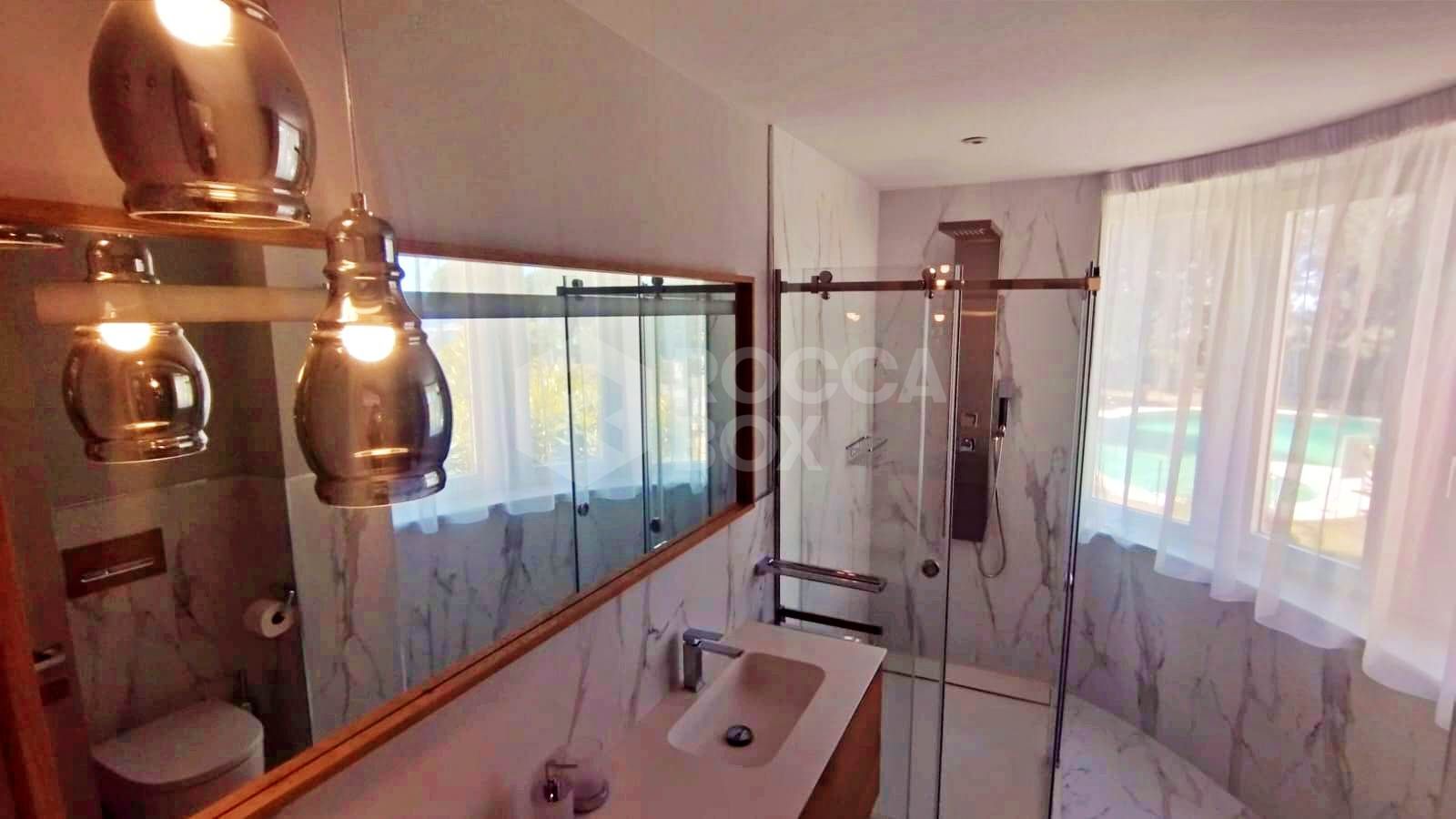 Premium Residence on the seafront in Puerto Banús. Marbella.