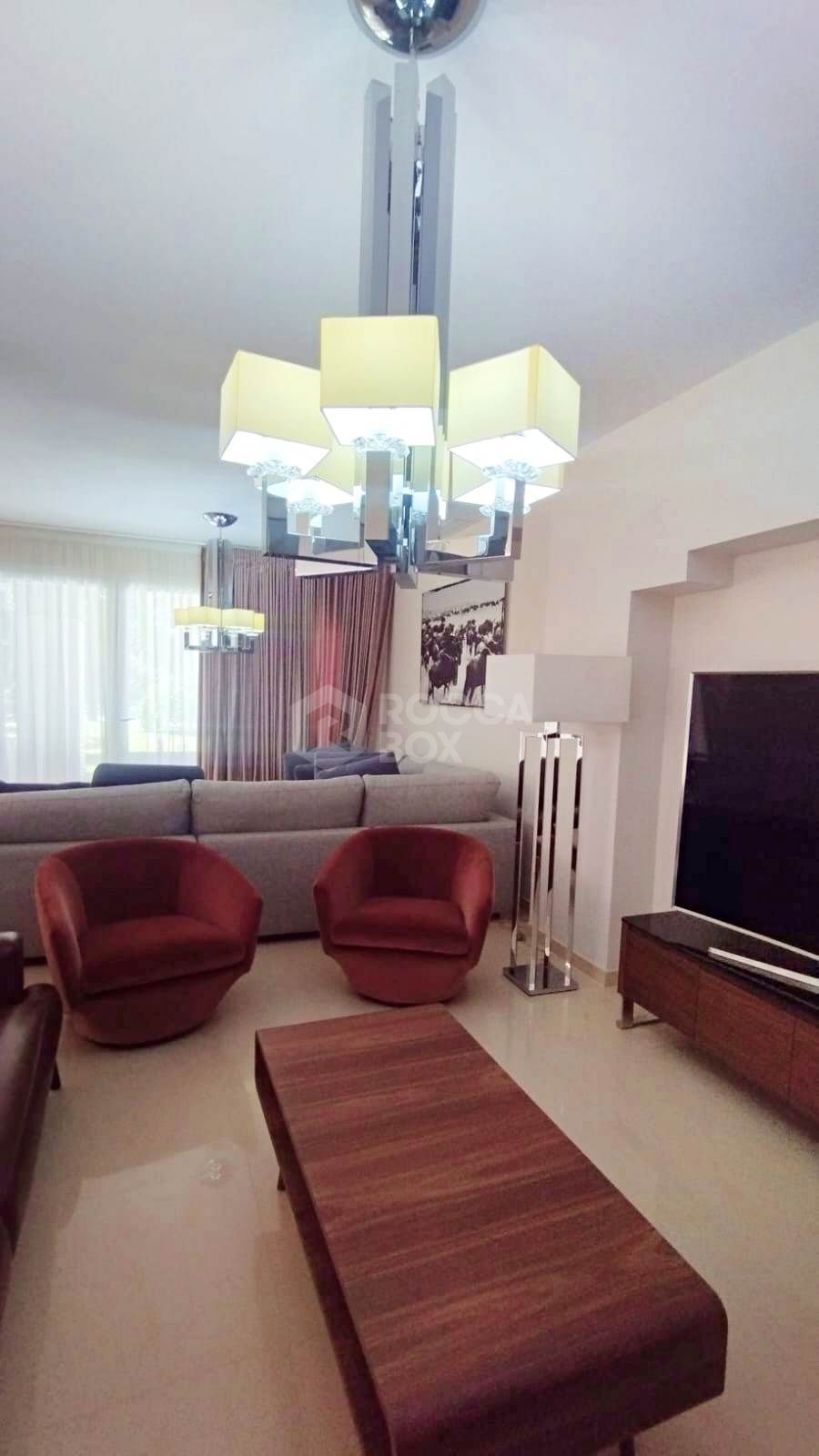 Premium Residence on the seafront in Puerto Banús. Marbella.