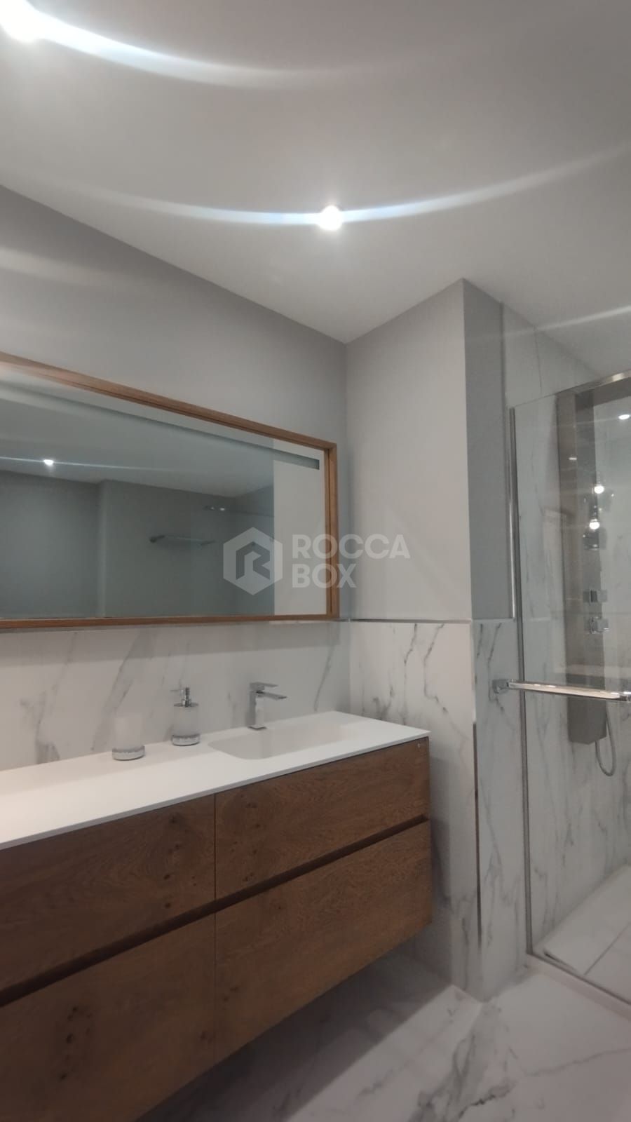 Premium Residence on the seafront in Puerto Banús. Marbella.