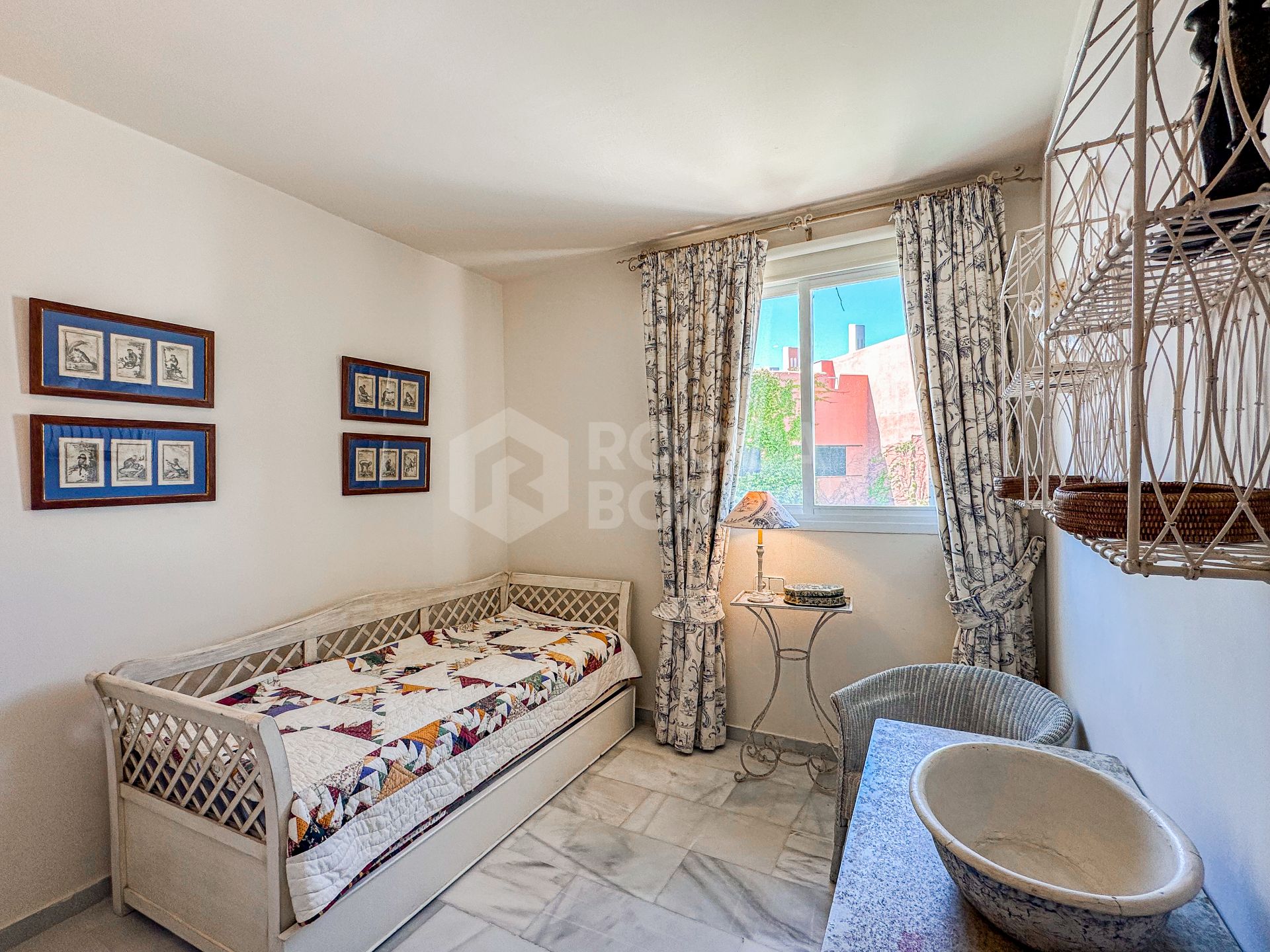 Exceptional Semi-Detached Beachfront Townhouse in Los Lacasitos, Sotogrande