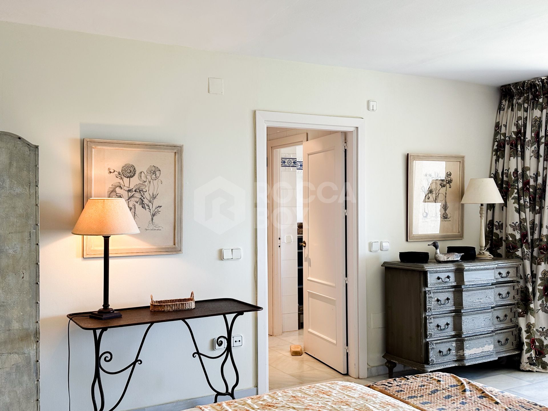 Exceptional Semi-Detached Beachfront Townhouse in Los Lacasitos, Sotogrande