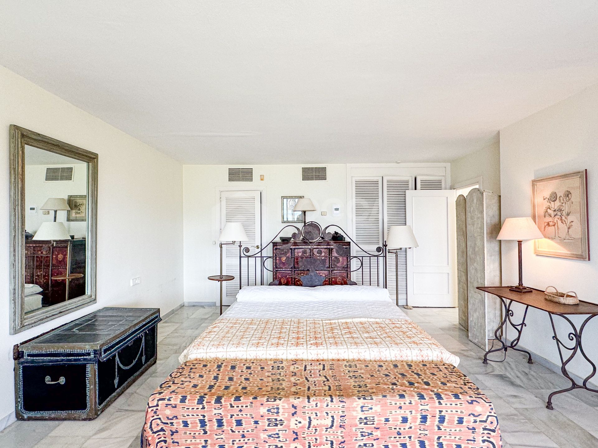 Exceptional Semi-Detached Beachfront Townhouse in Los Lacasitos, Sotogrande