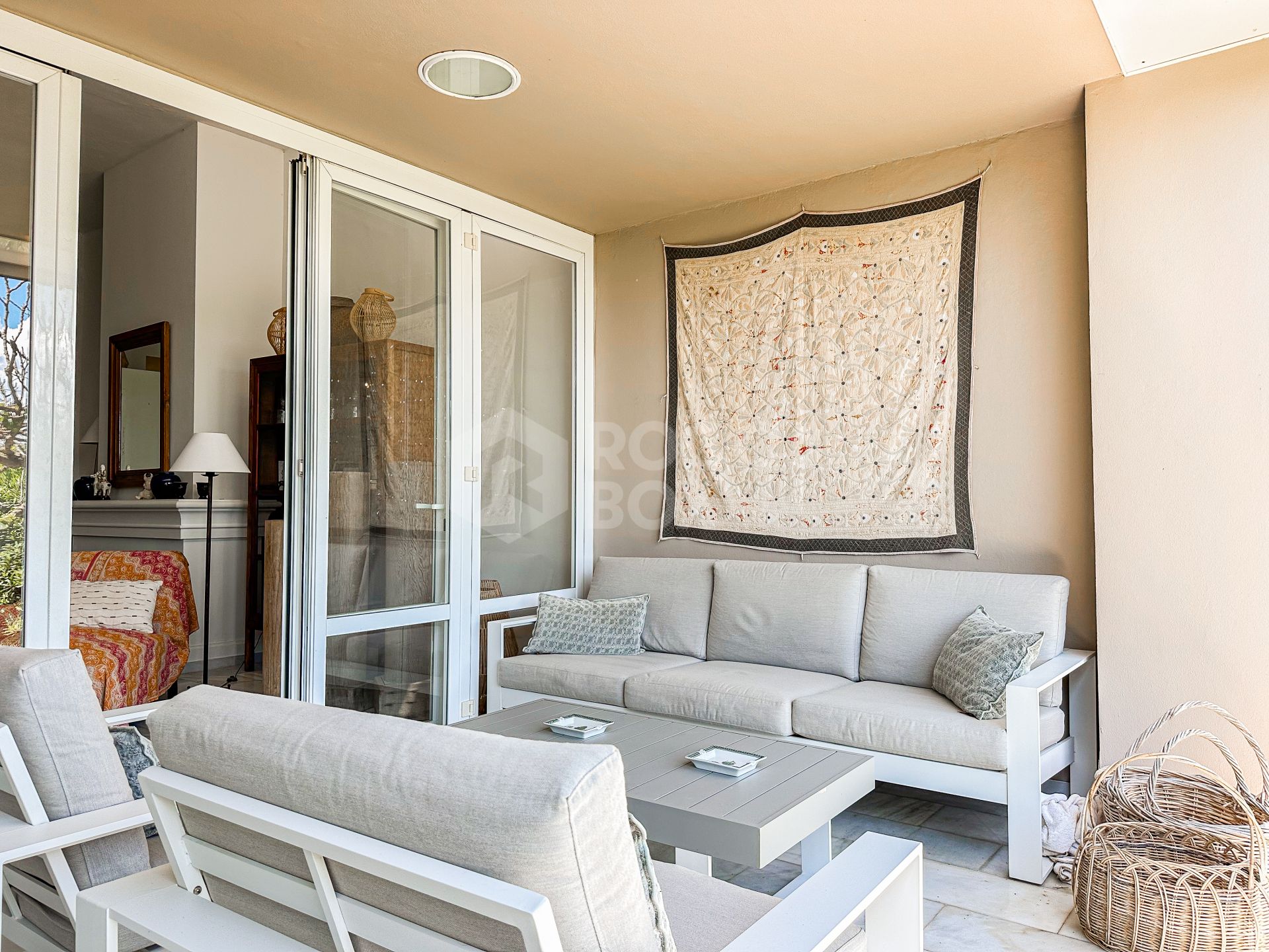 Exceptional Semi-Detached Beachfront Townhouse in Los Lacasitos, Sotogrande