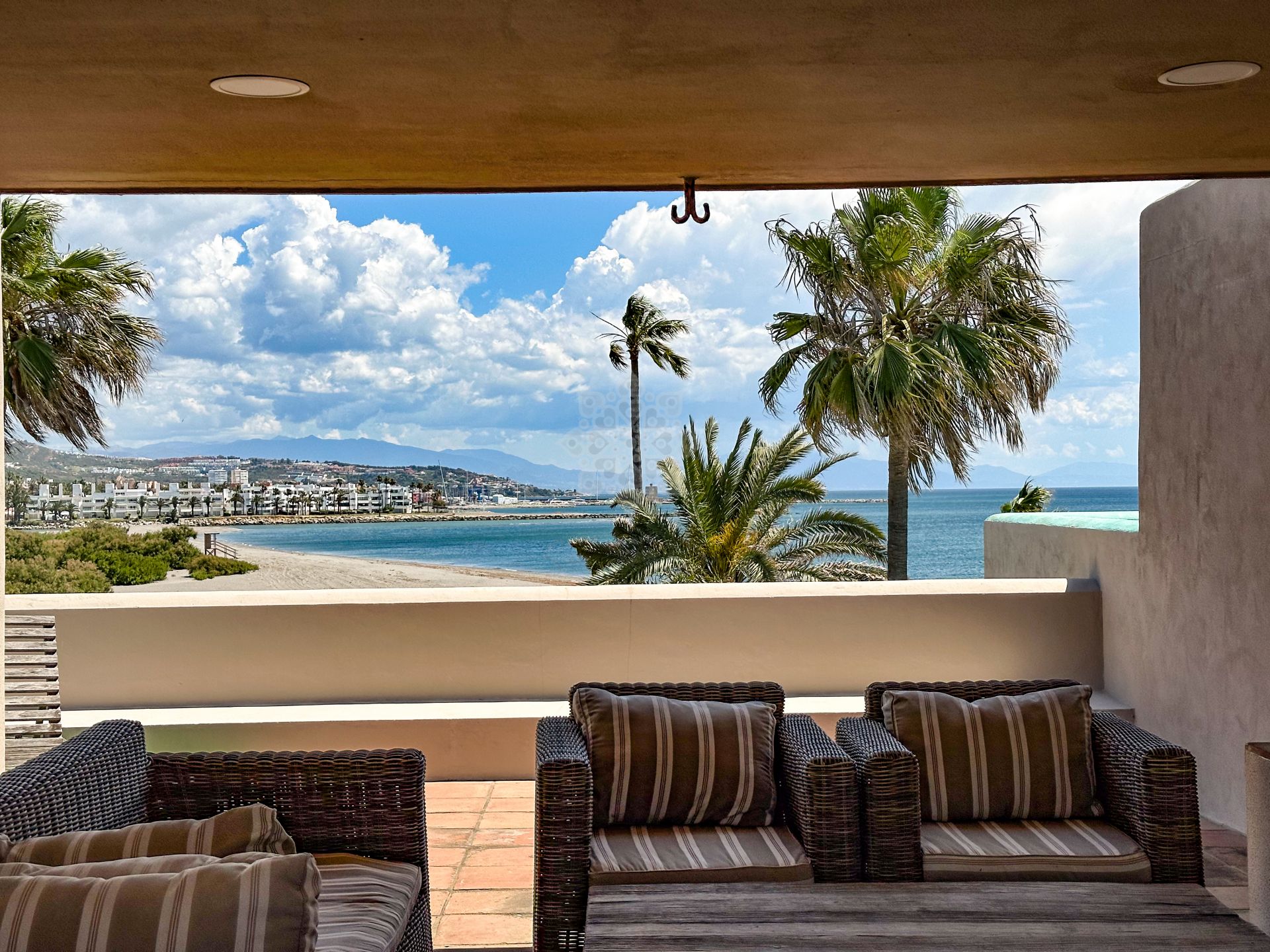 Semi Detached House in Los Lacasitos, Sotogrande