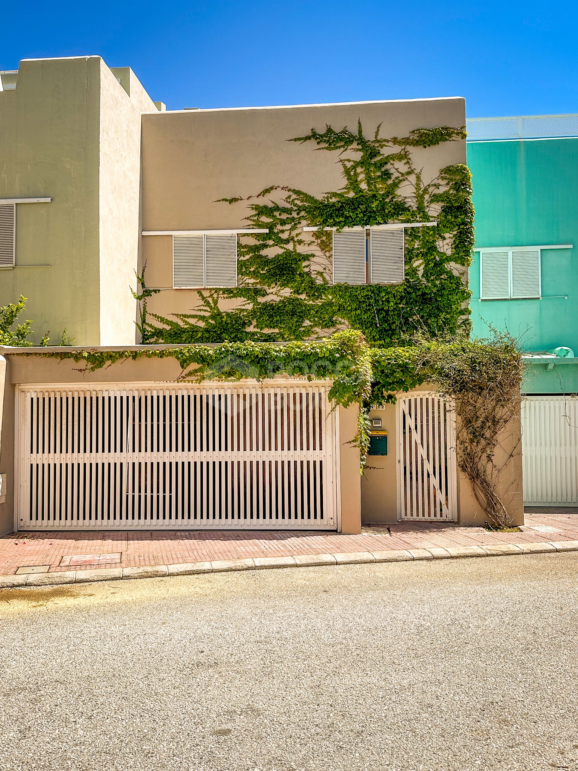 Exceptional Semi-Detached Beachfront Townhouse in Los Lacasitos, Sotogrande