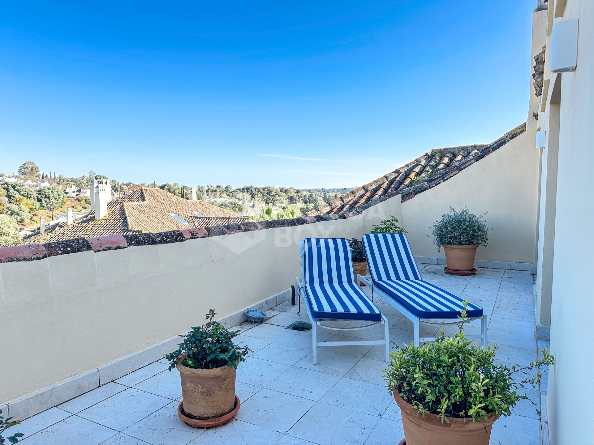 Duplex Penthouse for Sale in Valgrande, Sotogrande – South-East Facing with Large Terraces and Maximum Privacy