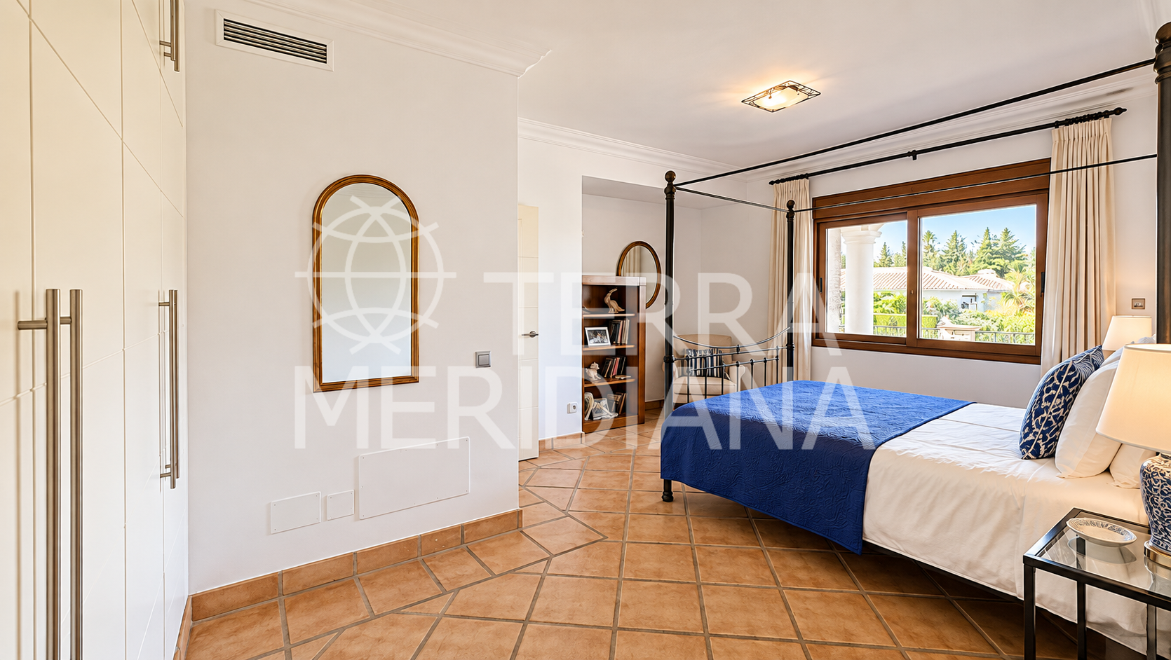 Villa in Sotogrande Costa, Sotogrande
