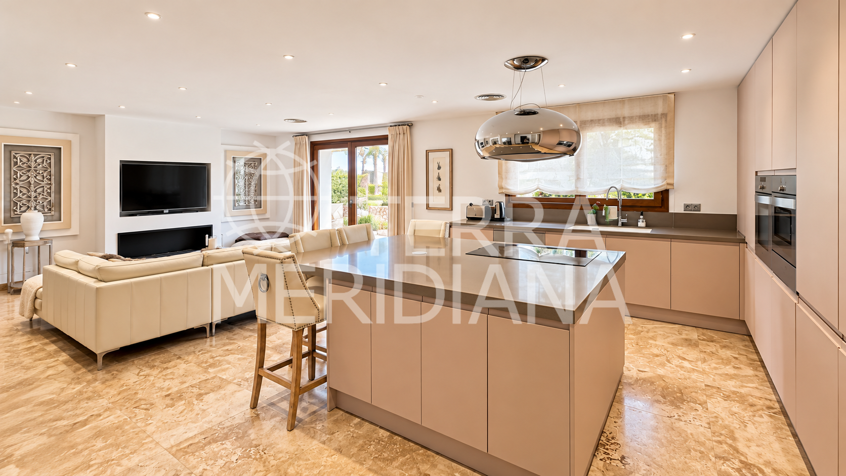 Villa in Sotogrande Costa, Sotogrande