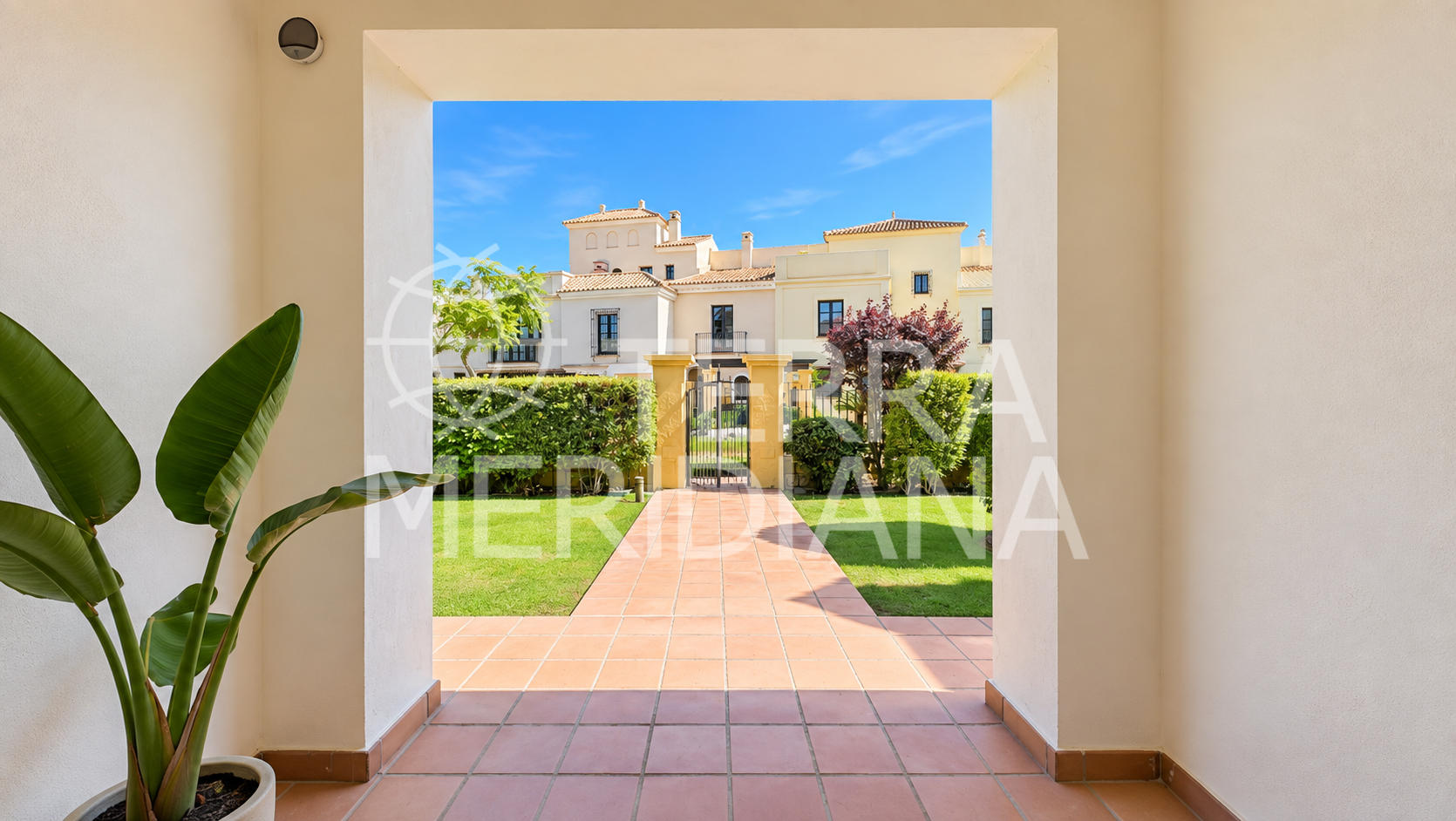 Villa in La Reserva, Sotogrande