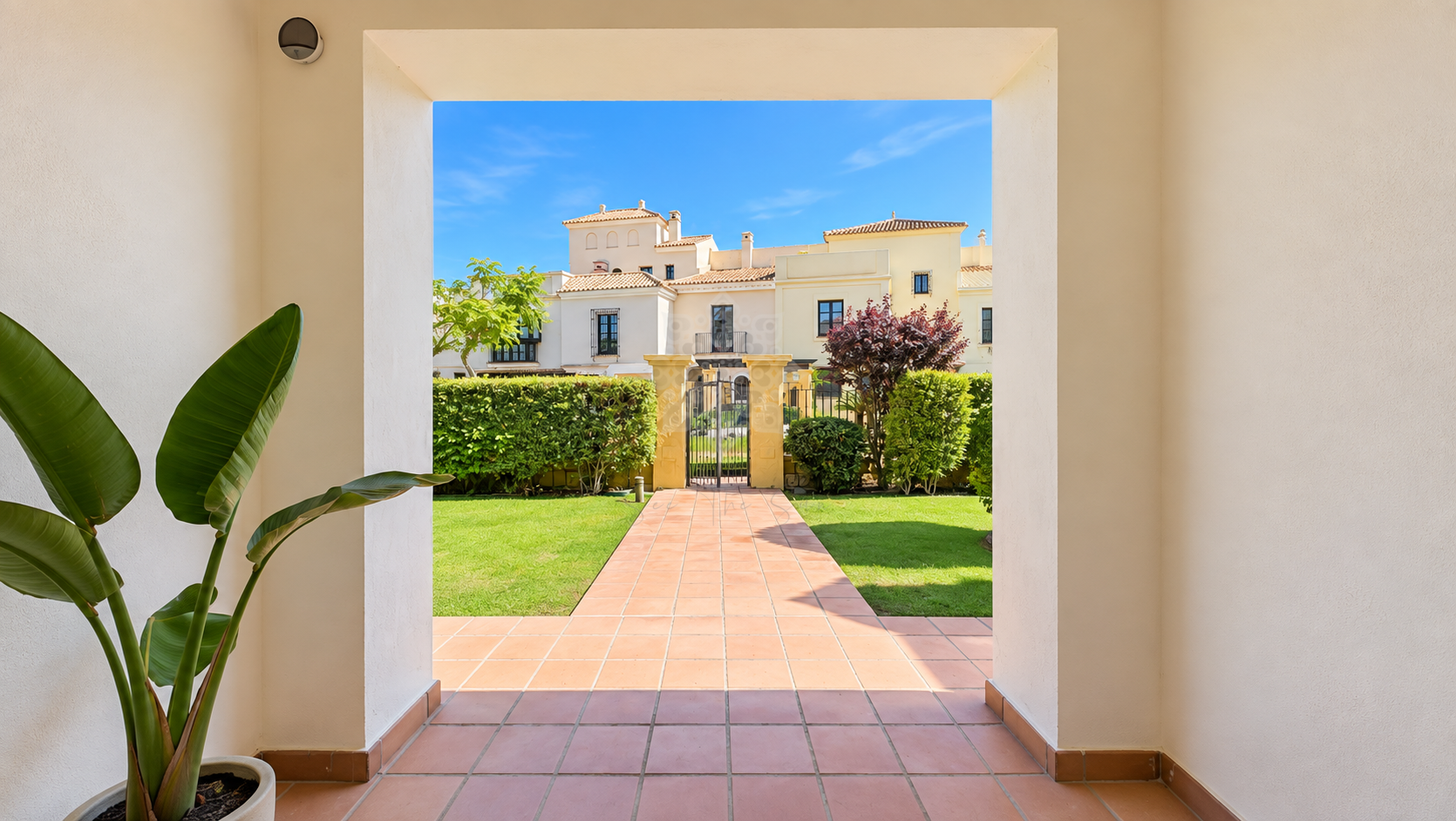 Villa in La Reserva, Sotogrande