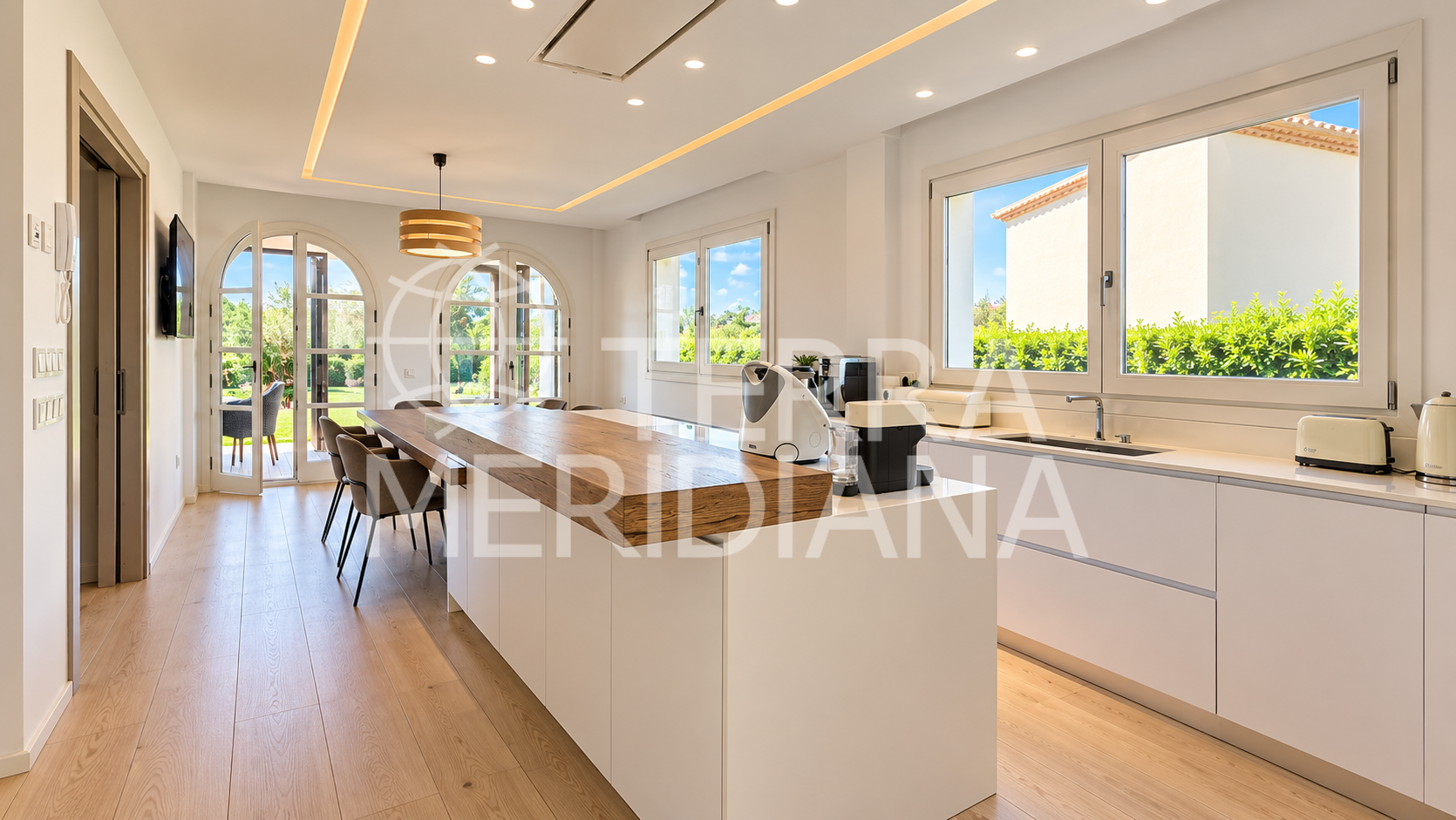 Villa in La Reserva, Sotogrande