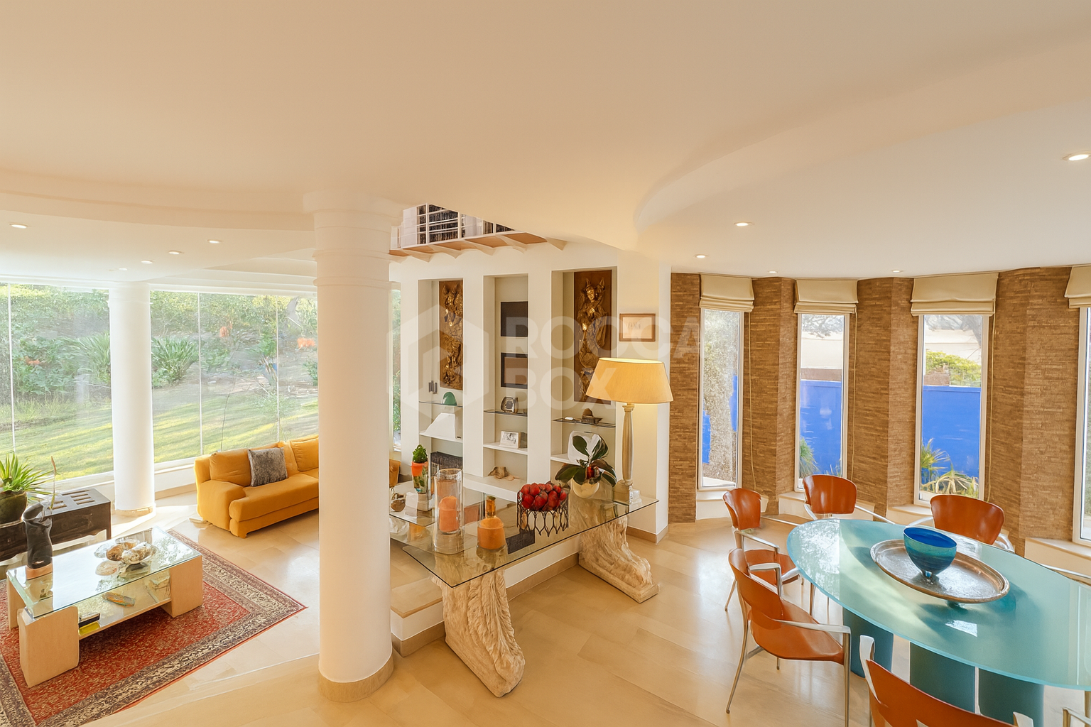 Elegant Villa with Private Garden and Pool in Sotogrande Alto Central