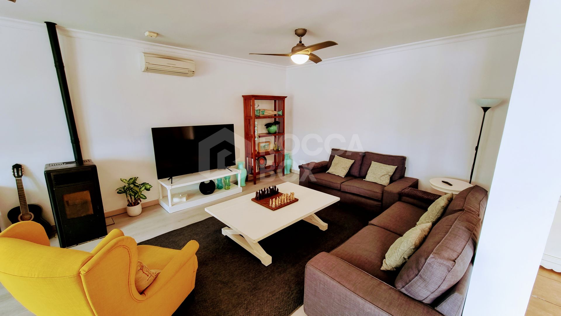 Spacious 7-Bedroom Villa with Pool in Sotogrande Costa (B-Zone)