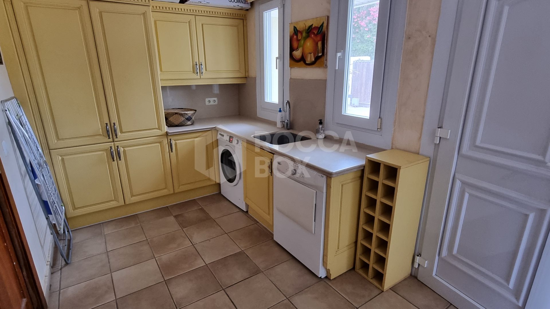 Spacious 7-Bedroom Villa with Pool in Sotogrande Costa (B-Zone)