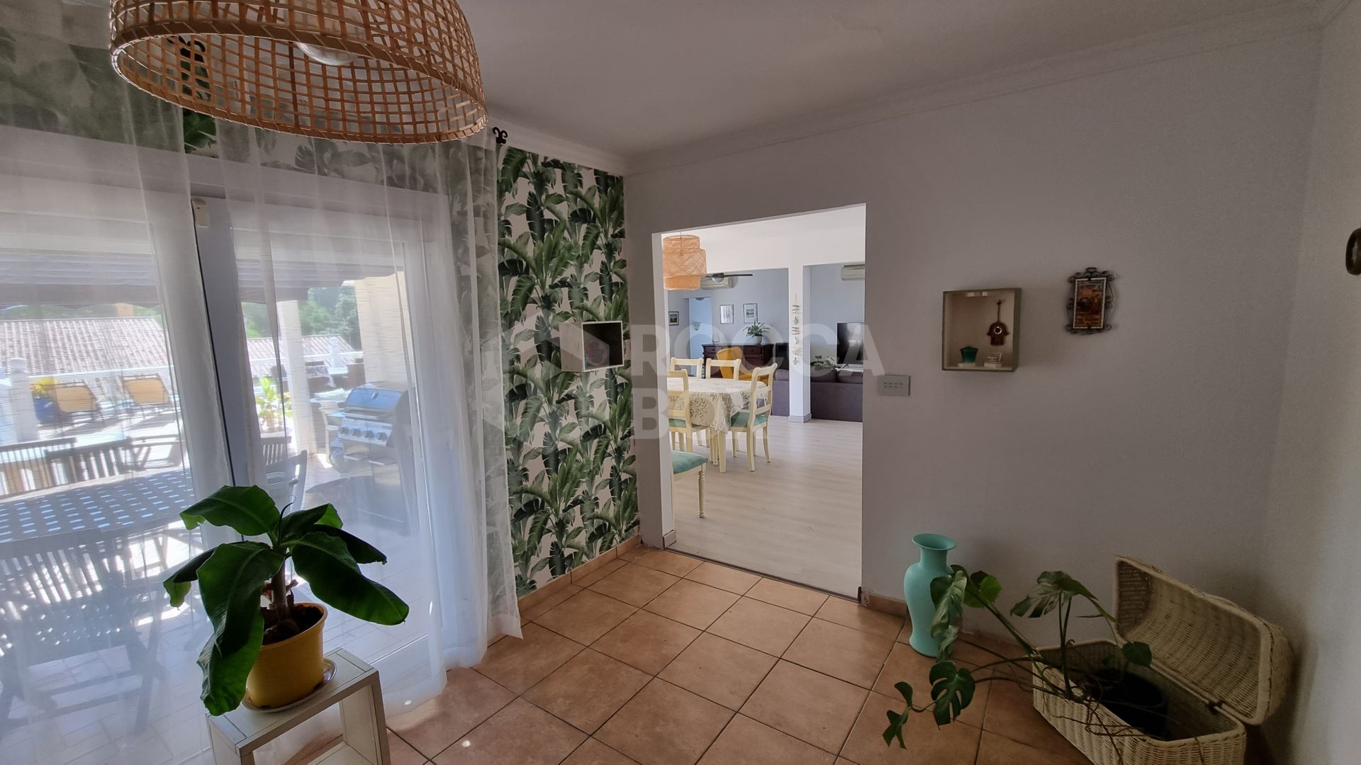 Spacious 7-Bedroom Villa with Pool in Sotogrande Costa (B-Zone)