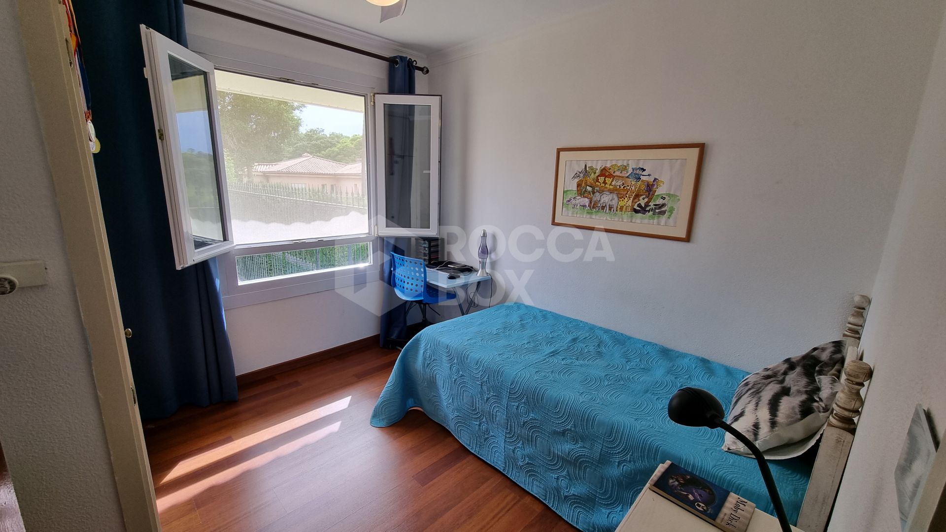 Spacious 7-Bedroom Villa with Pool in Sotogrande Costa (B-Zone)