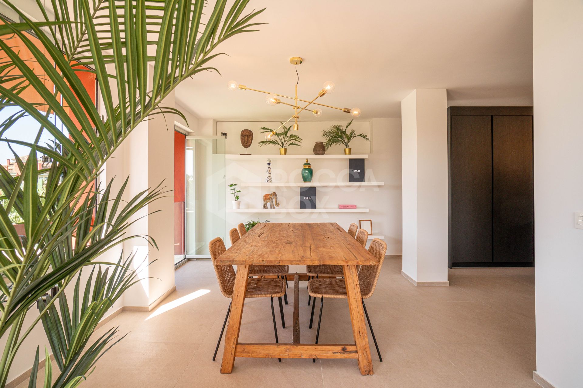 Luxuriously renovated apartment in Ribera de la Romana in the marina of Sotogrande