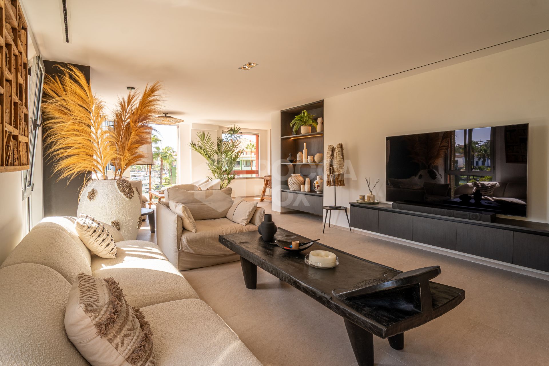 Luxuriously renovated apartment in Ribera de la Romana in the marina of Sotogrande