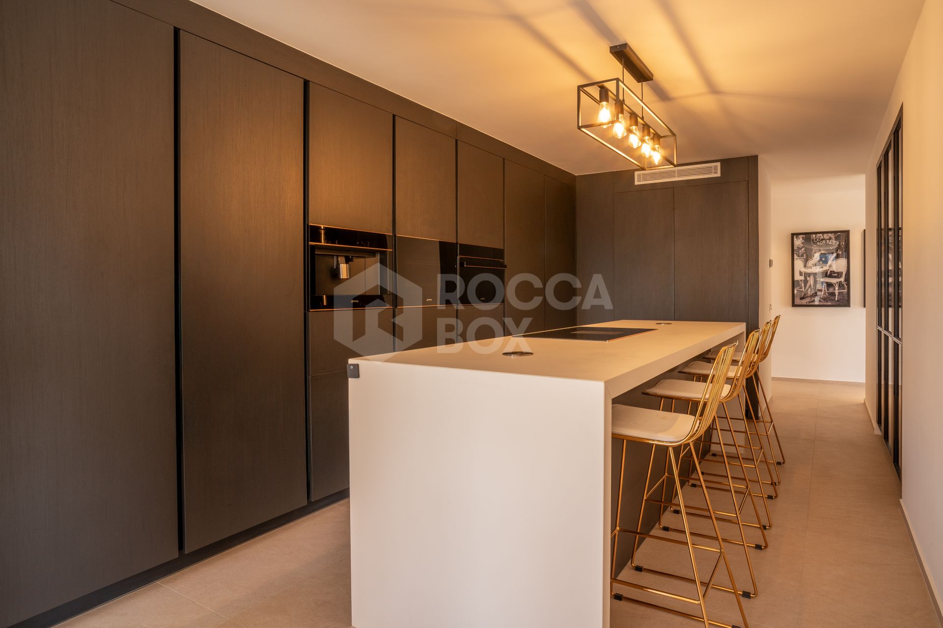 Luxuriously renovated apartment in Ribera de la Romana in the marina of Sotogrande