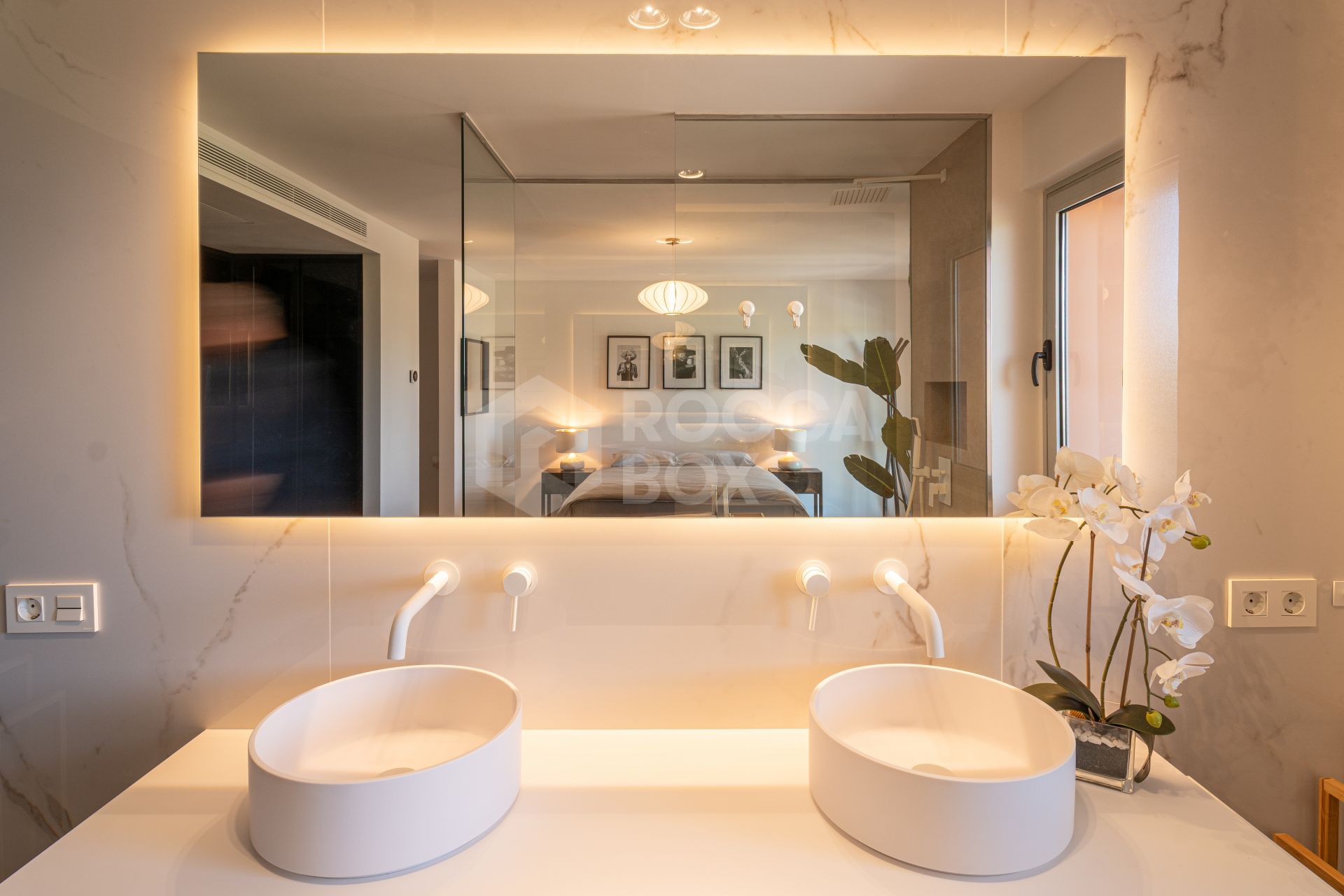 Luxuriously renovated apartment in Ribera de la Romana in the marina of Sotogrande