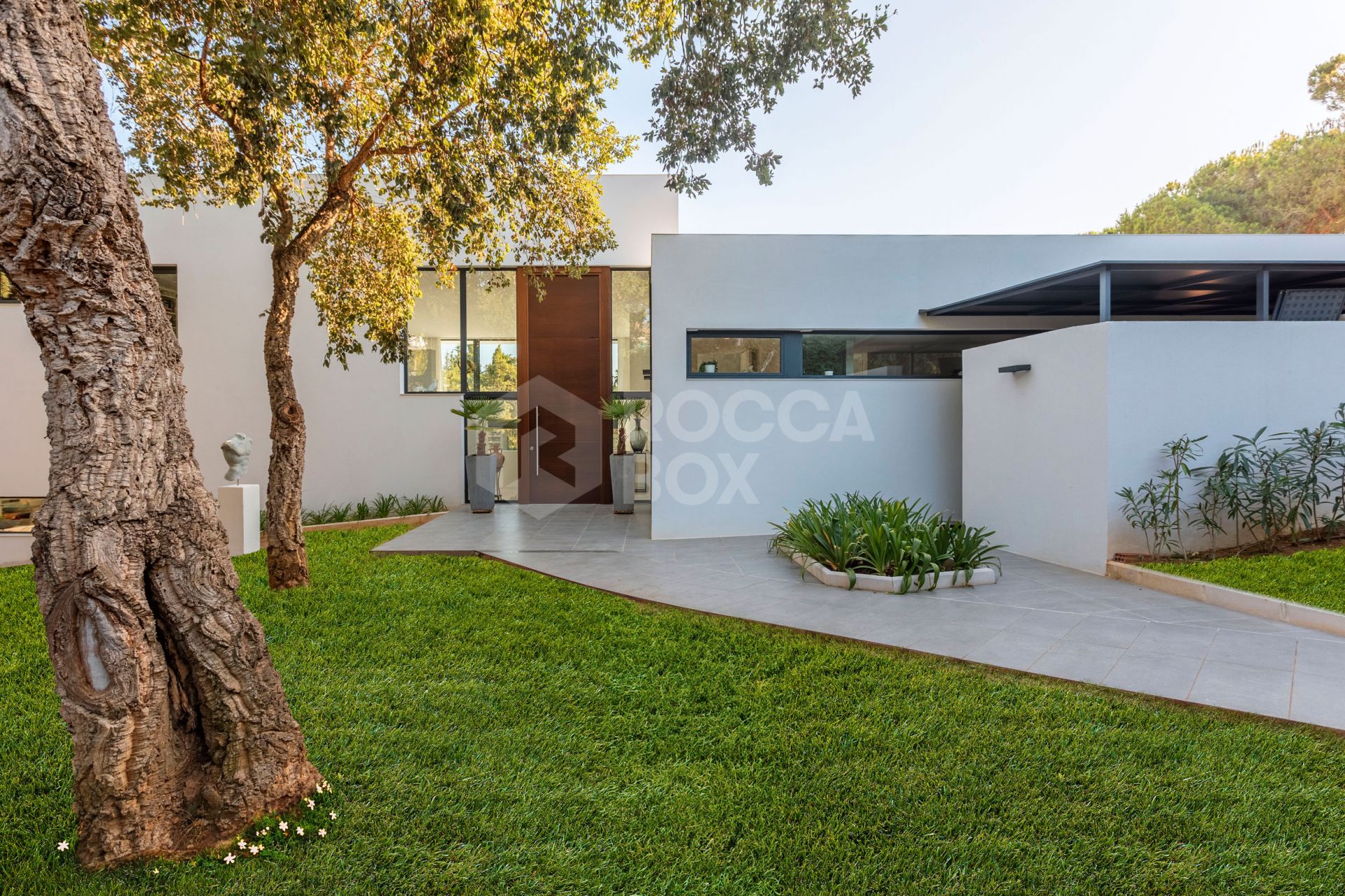 Luxury contemporary Villa in Zona D in Sotogrande for sale