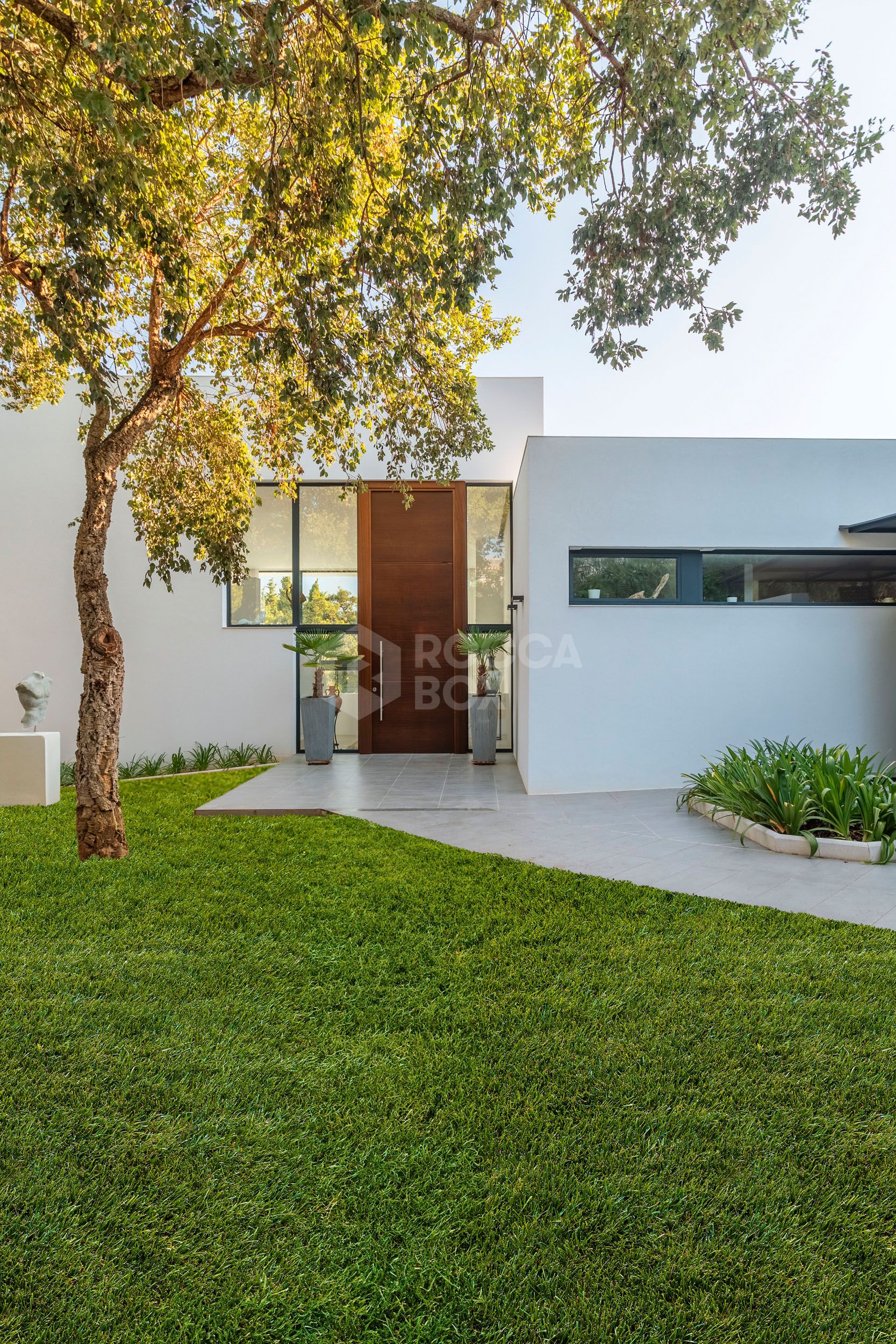 Luxury contemporary Villa in Zona D in Sotogrande for sale