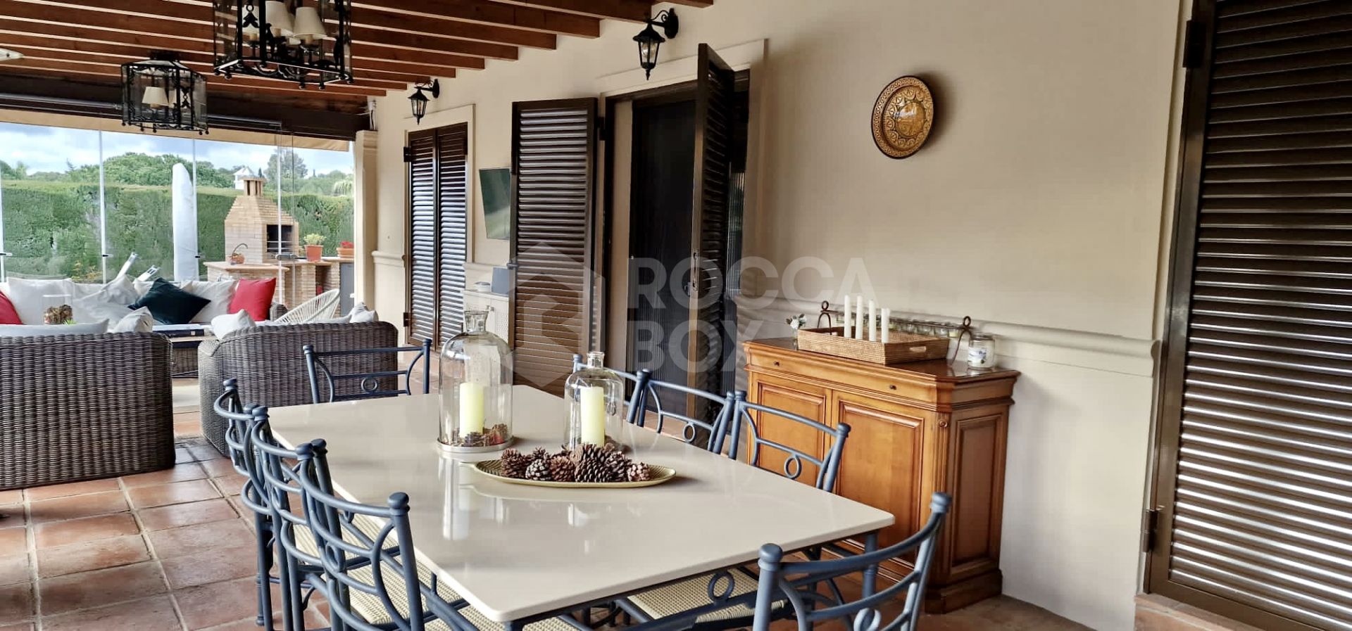 6 bedroom Andalusian-style villa for sale in a cul de sac in the D zone of Sotogrande