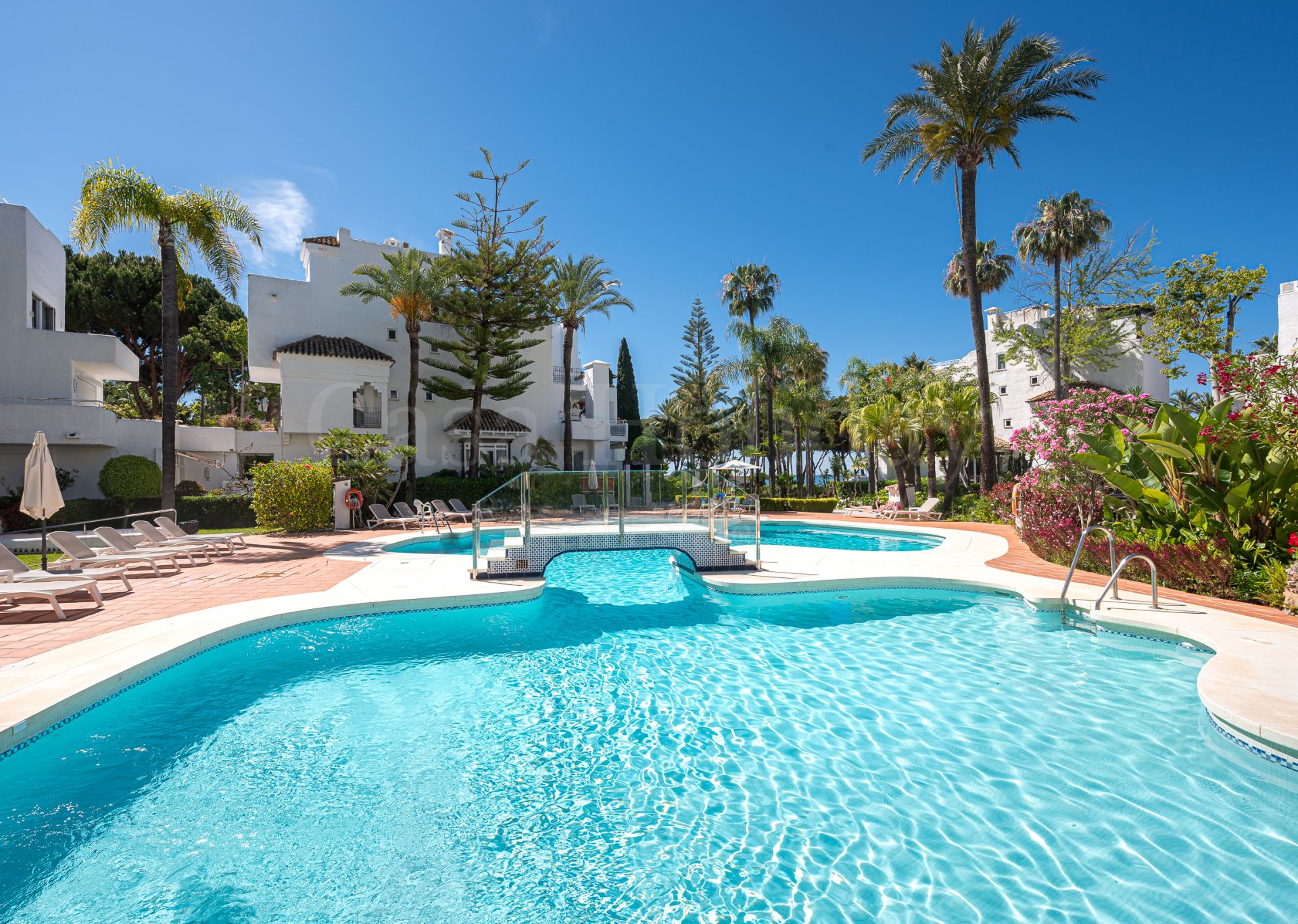 Apartamento Planta Baja en Alhambra del Mar, Marbella