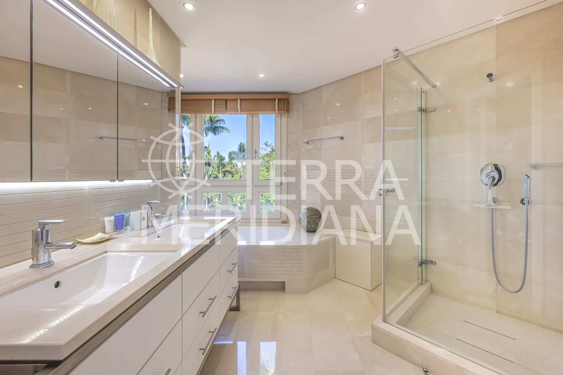 Penthouse in Mansion Club, Marbella