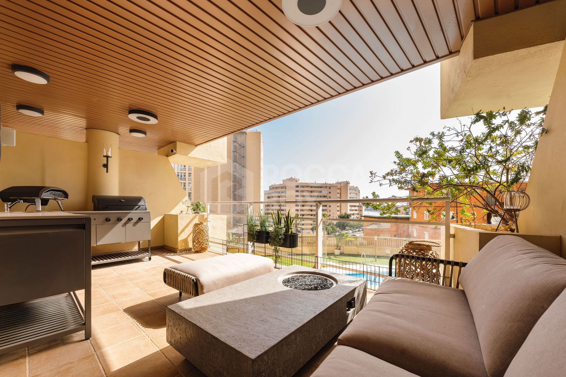 Welcome to this apartment in Torreblanca - situated just 200 meters from the beach!