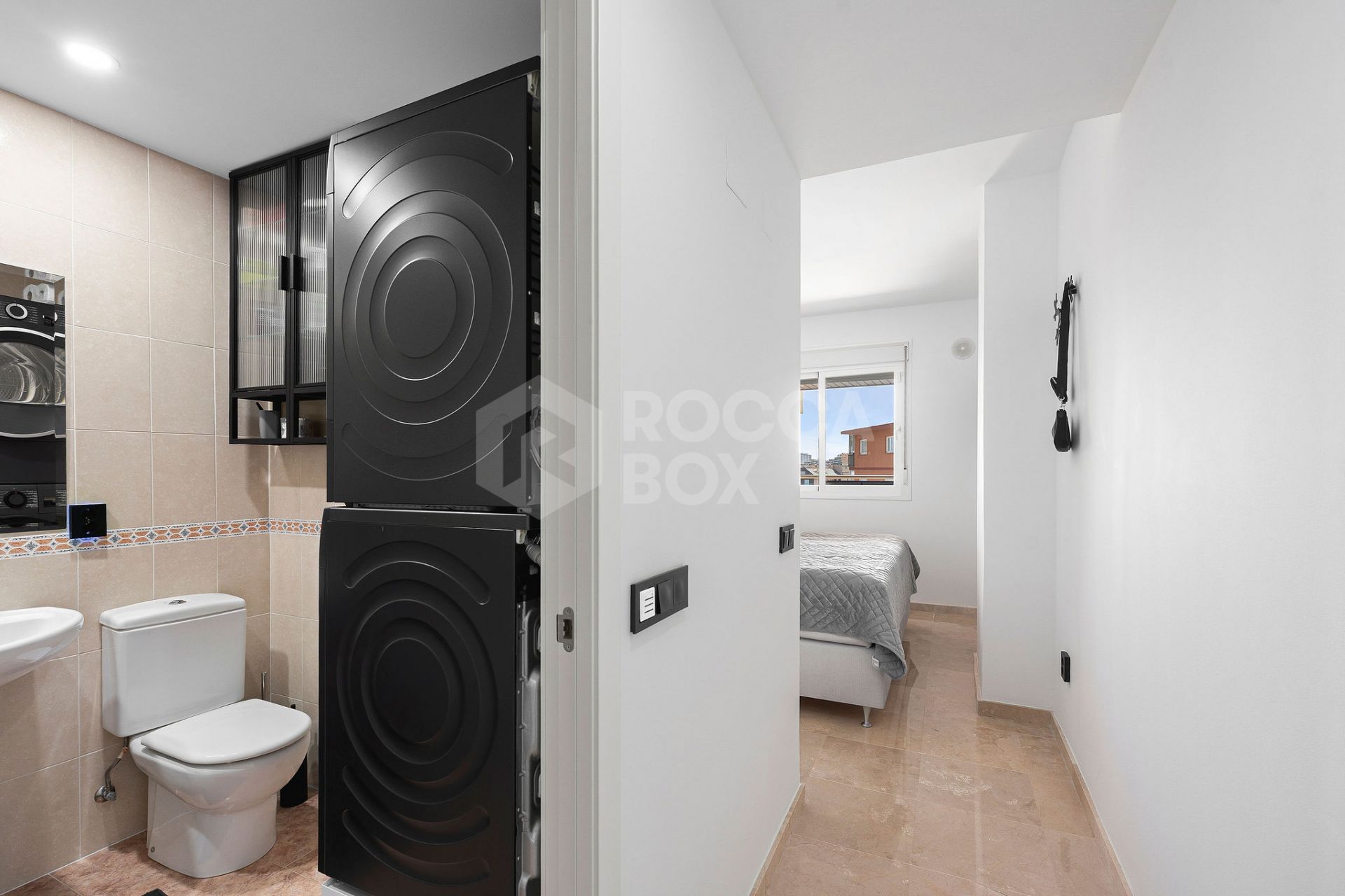 Welcome to this apartment in Torreblanca - situated just 200 meters from the beach!