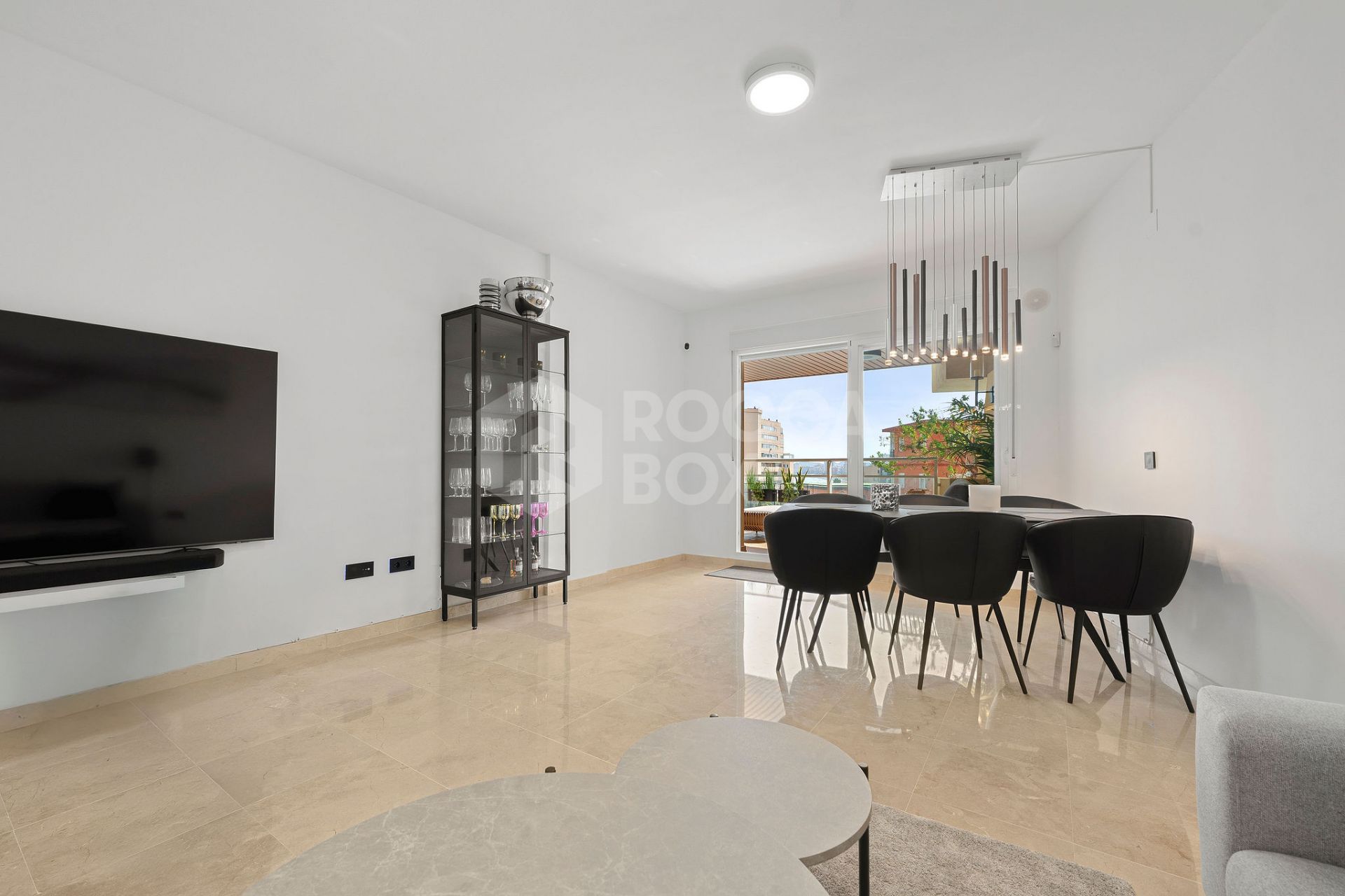 Welcome to this apartment in Torreblanca - situated just 200 meters from the beach!