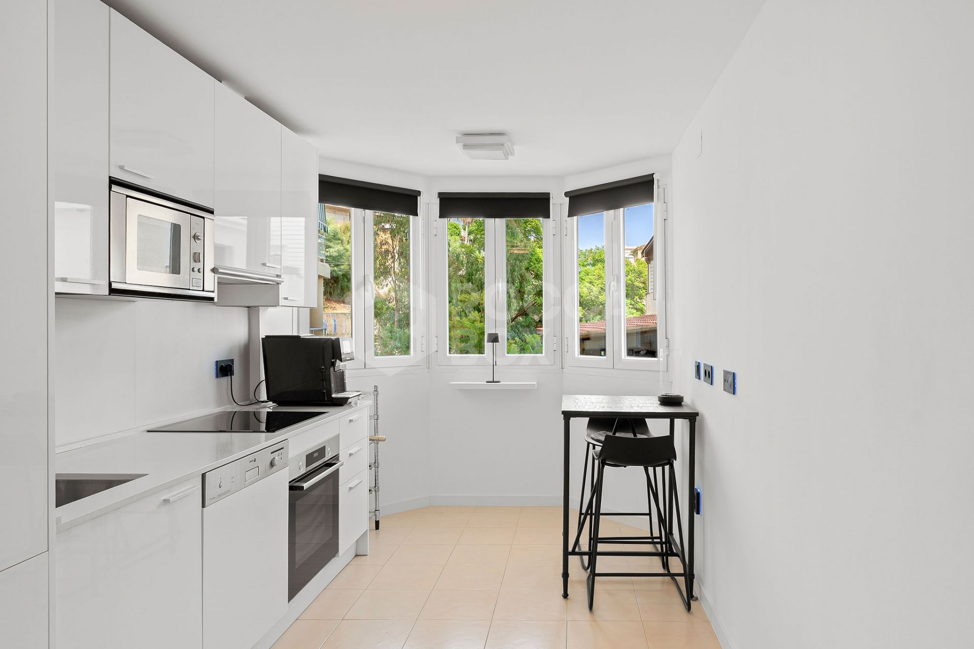 Welcome to this apartment in Torreblanca - situated just 200 meters from the beach!