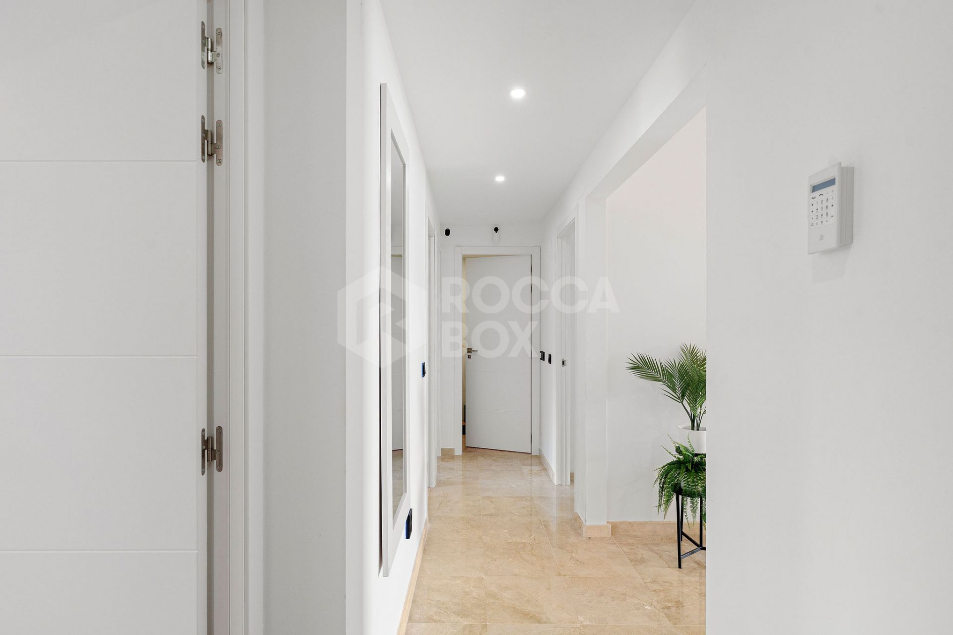 Welcome to this apartment in Torreblanca - situated just 200 meters from the beach!