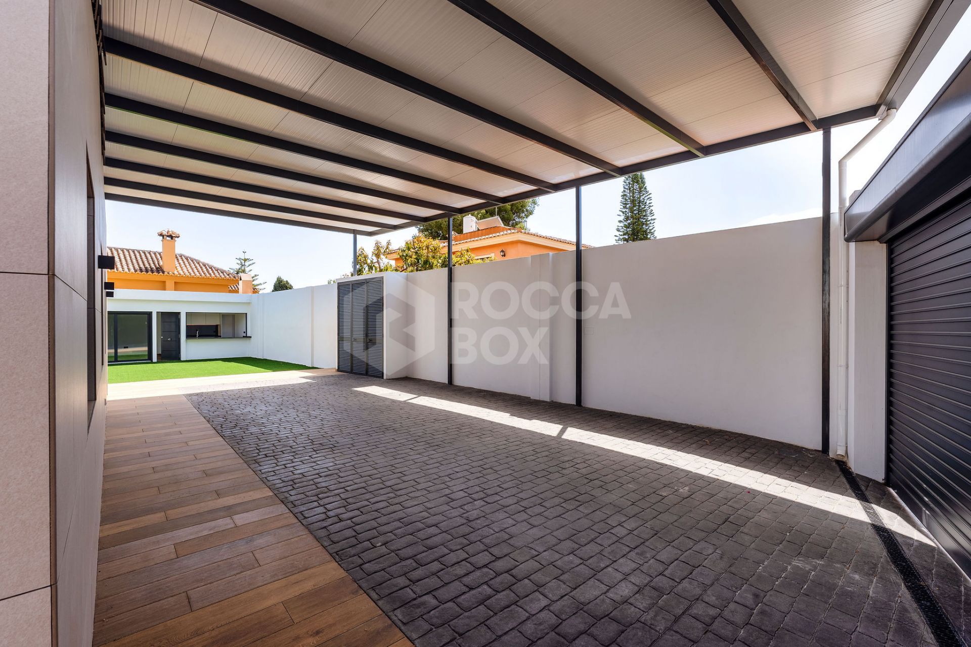 Stunning Renovated 4-Bedroom Villa with Private Pool in Prime Urbanization!