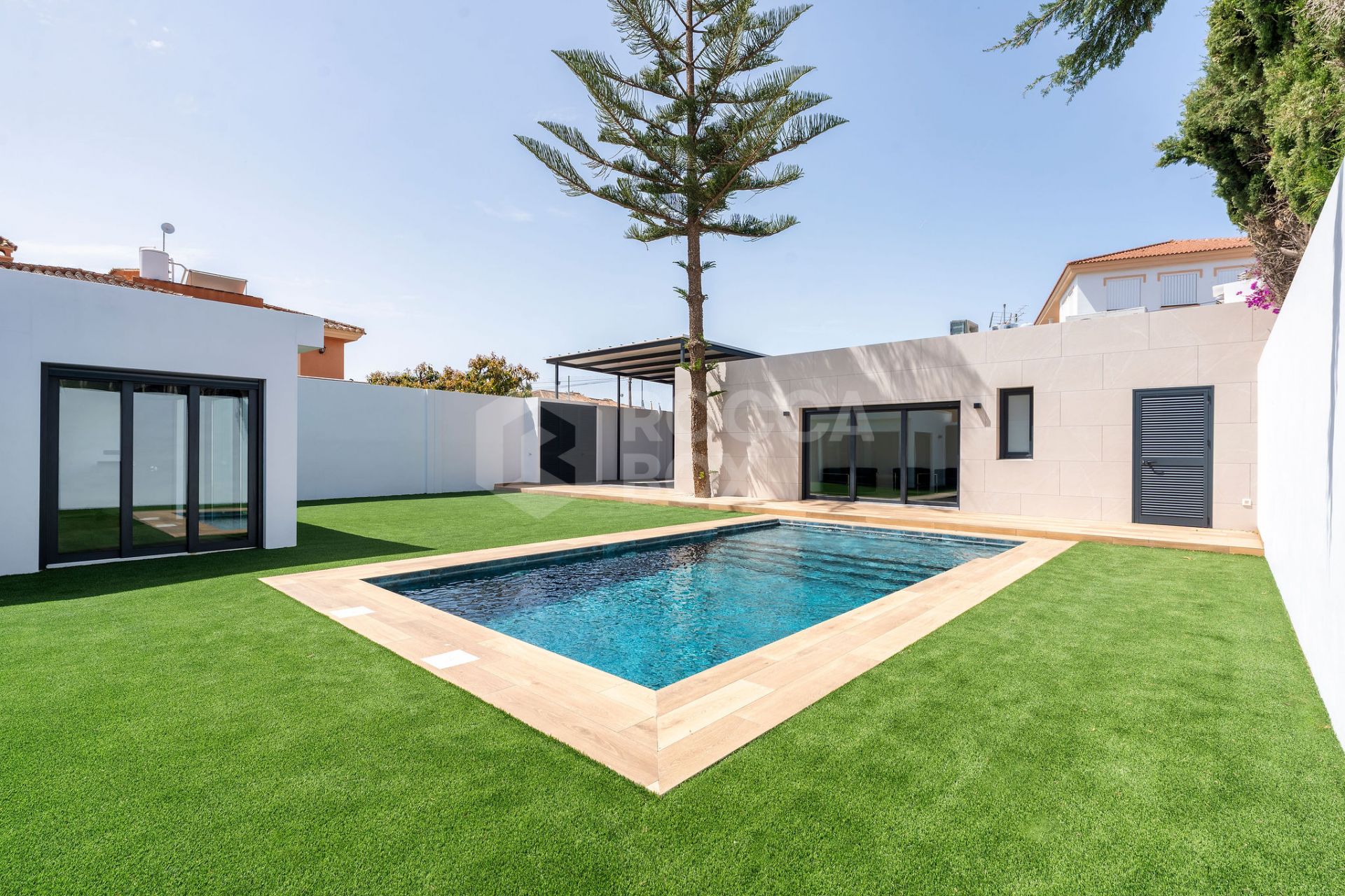 Stunning Renovated 4-Bedroom Villa with Private Pool in Prime Urbanization!