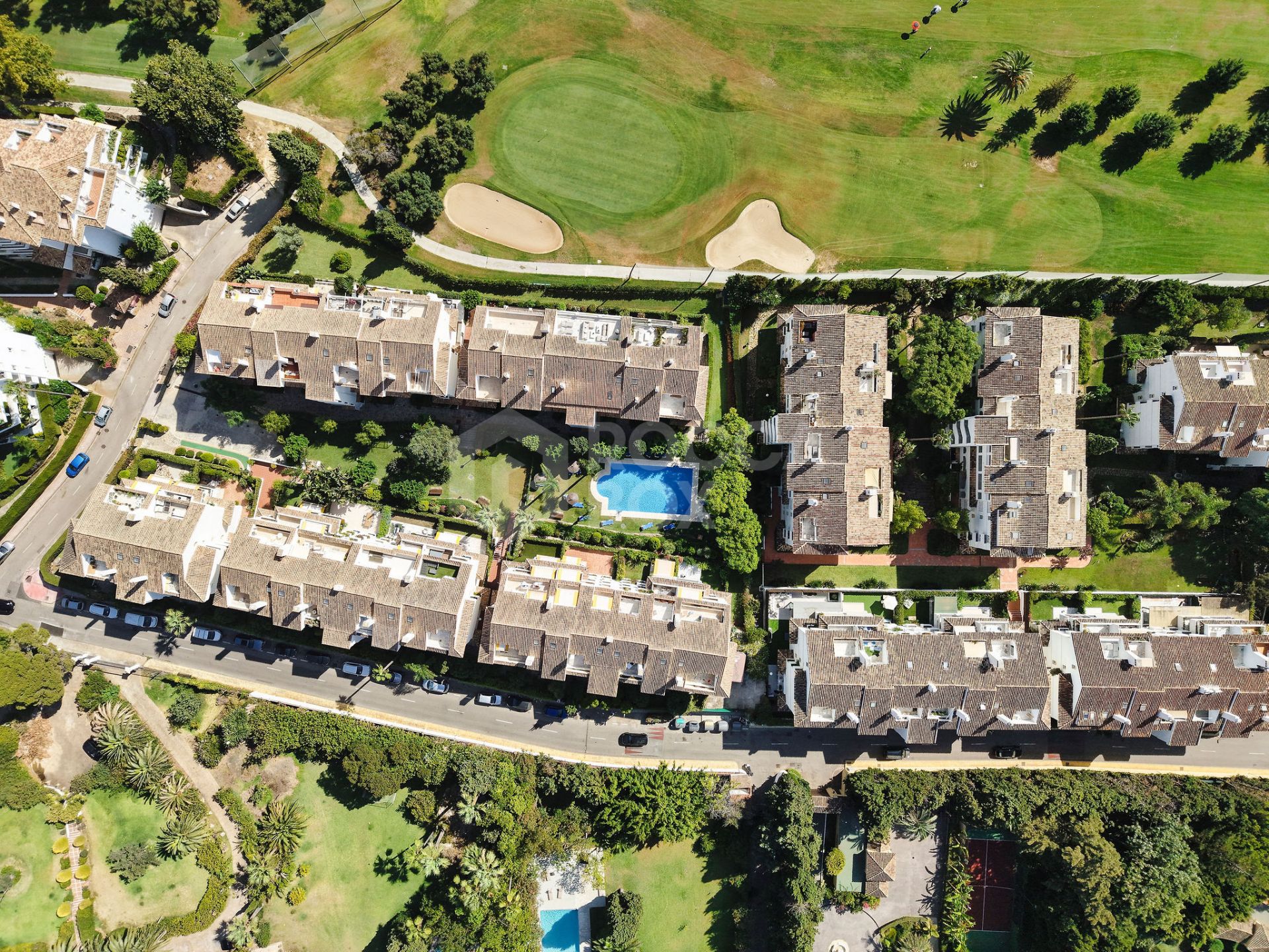 Welcome to this beautifully renovated ground floor apartment in Guadalmina Baja – Steps from the Beach and Golf!