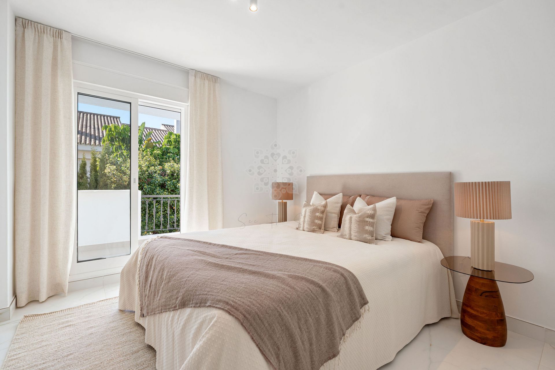 Town House in Los Naranjos de Marbella, Marbella