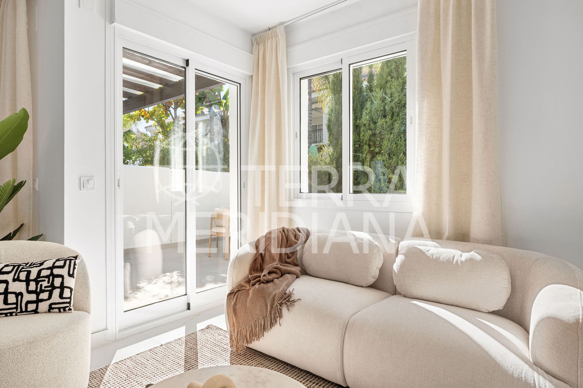 Town House in Los Naranjos de Marbella, Marbella