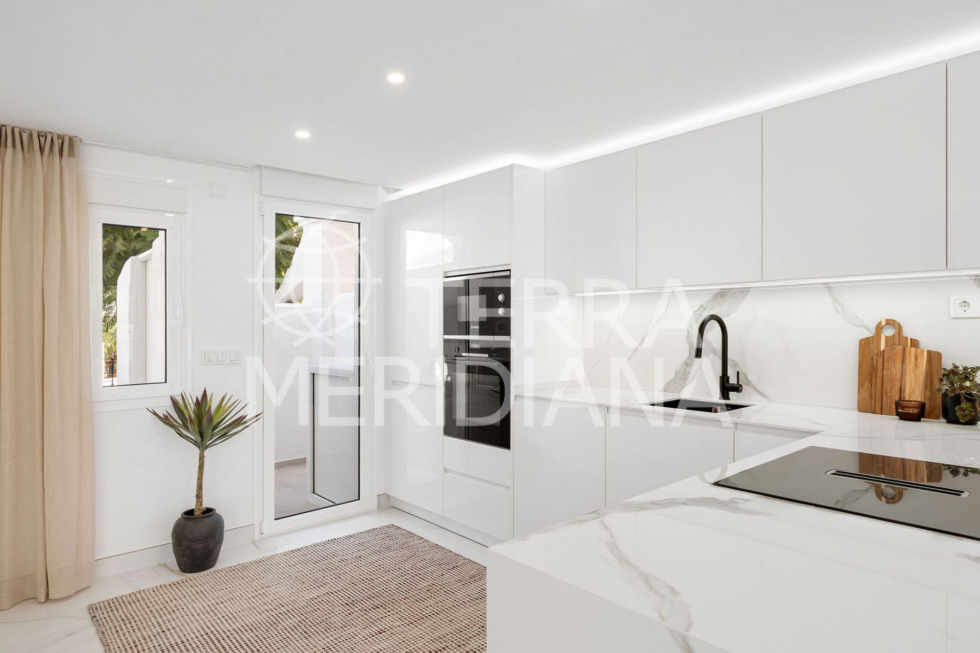 Town House in Los Naranjos de Marbella, Marbella